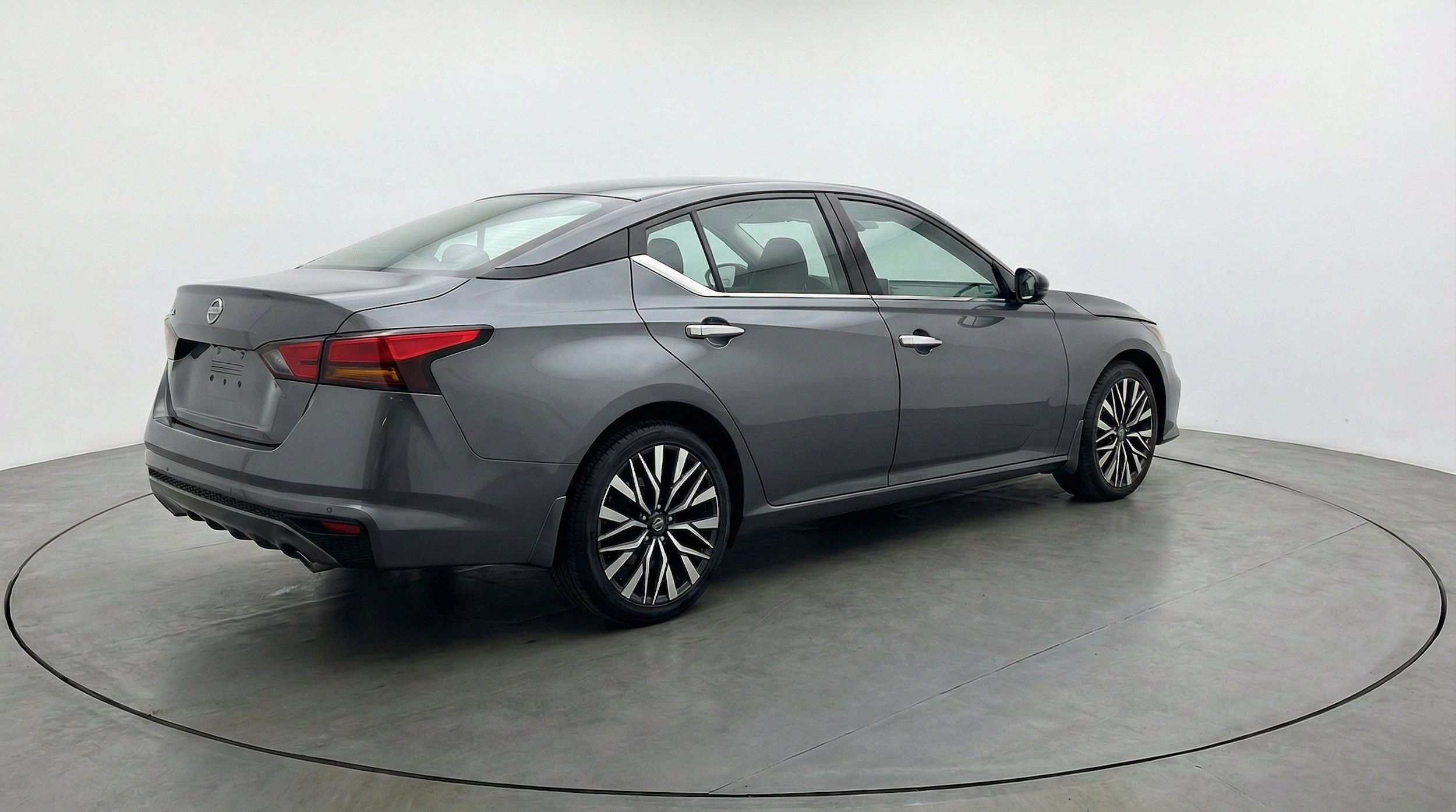 Thumbnail: 2025 Nissan Altima - 9