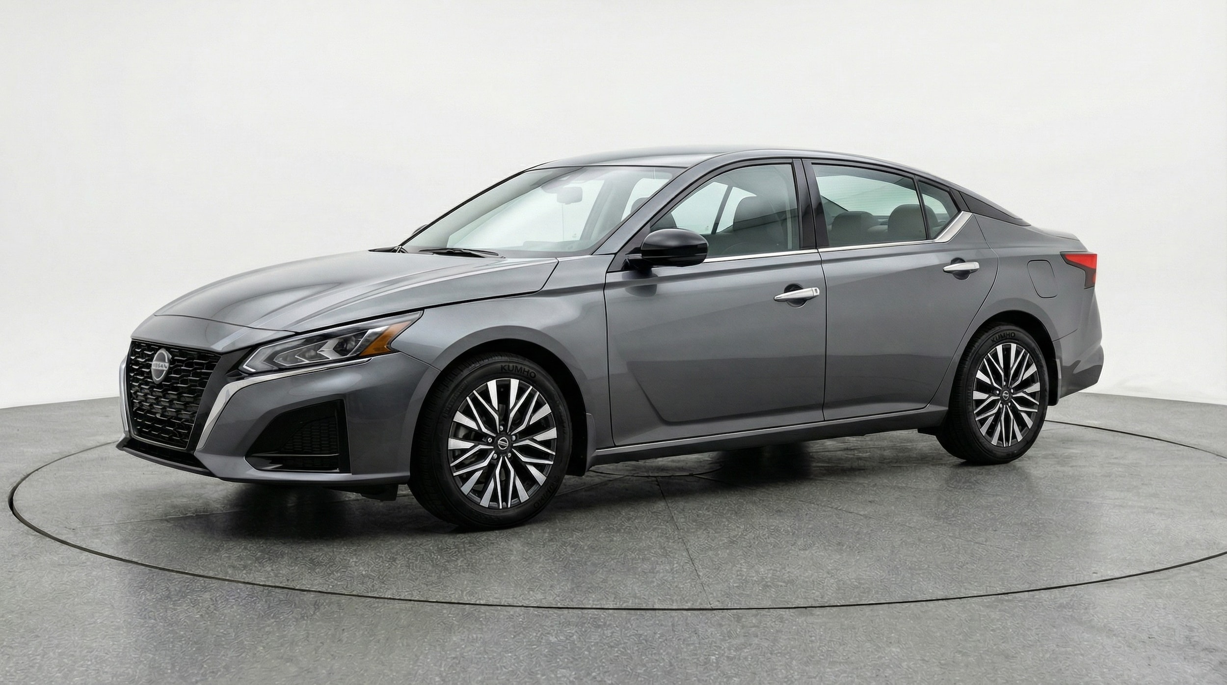 Thumbnail: 2025 Nissan Altima - 3