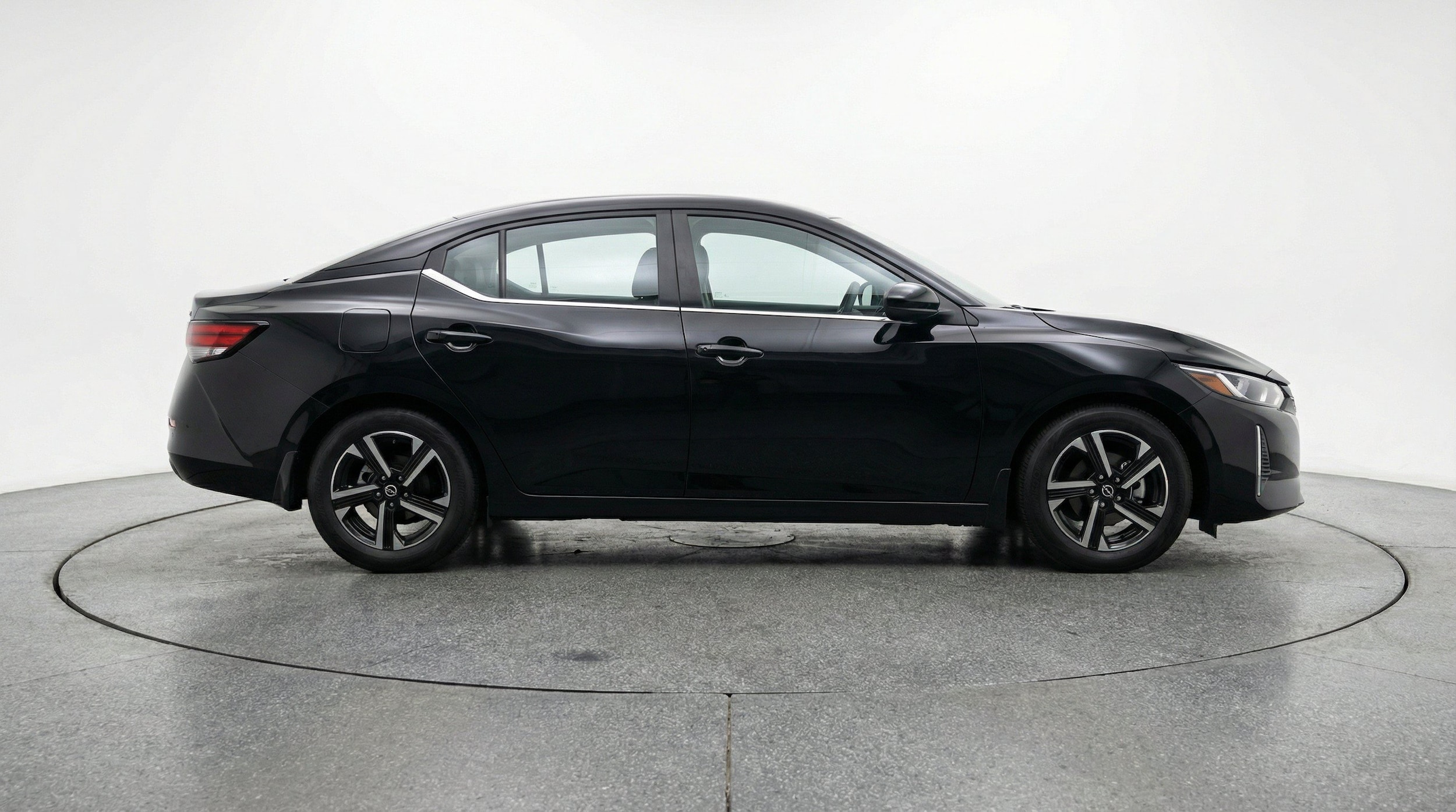Thumbnail: 2025 Nissan Sentra - 11