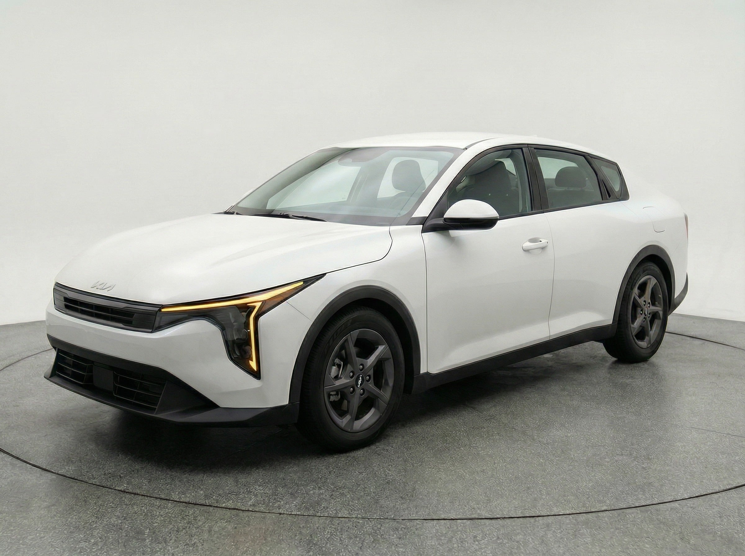 Thumbnail: 2025 Kia K4 - 3