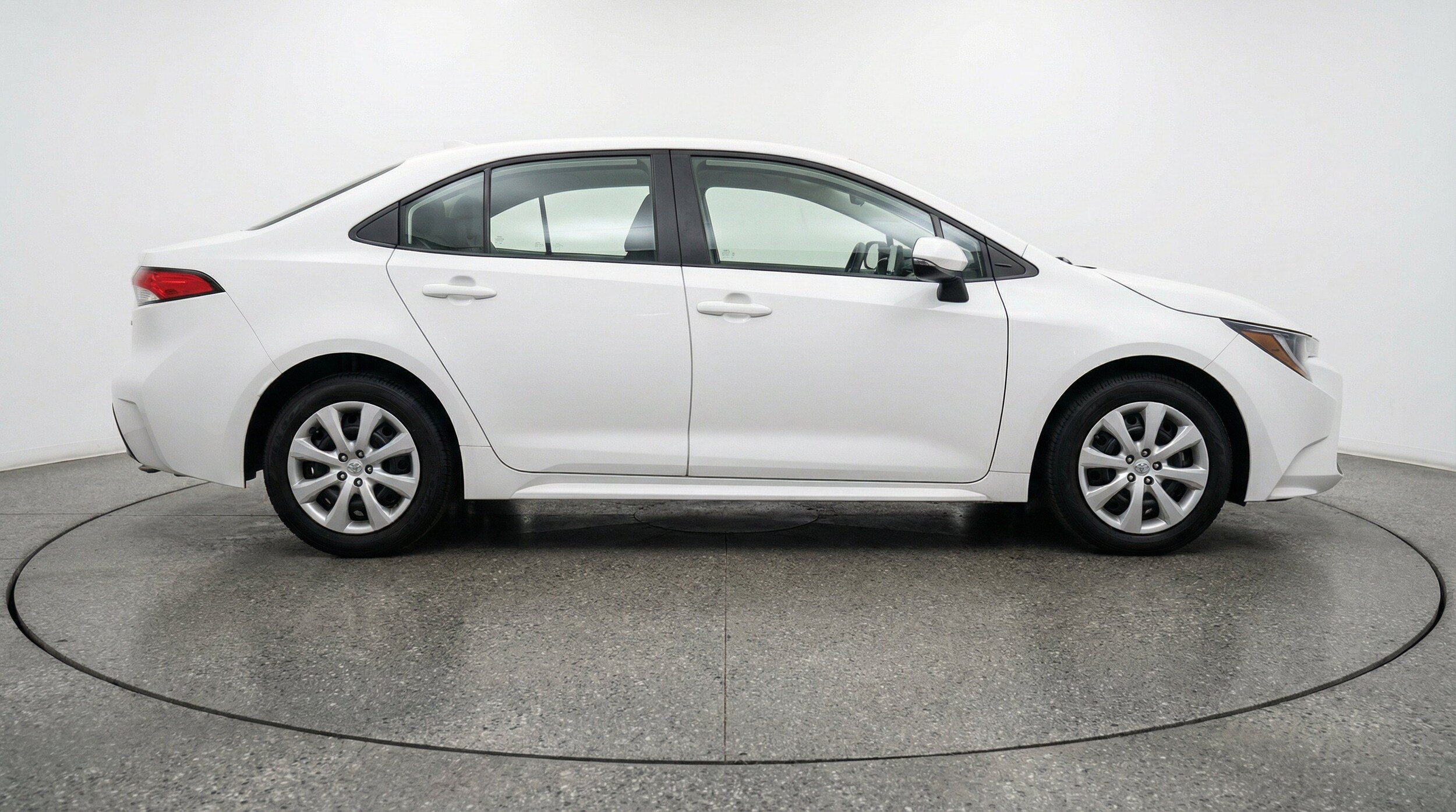 Thumbnail: 2025 Toyota Corolla - 11