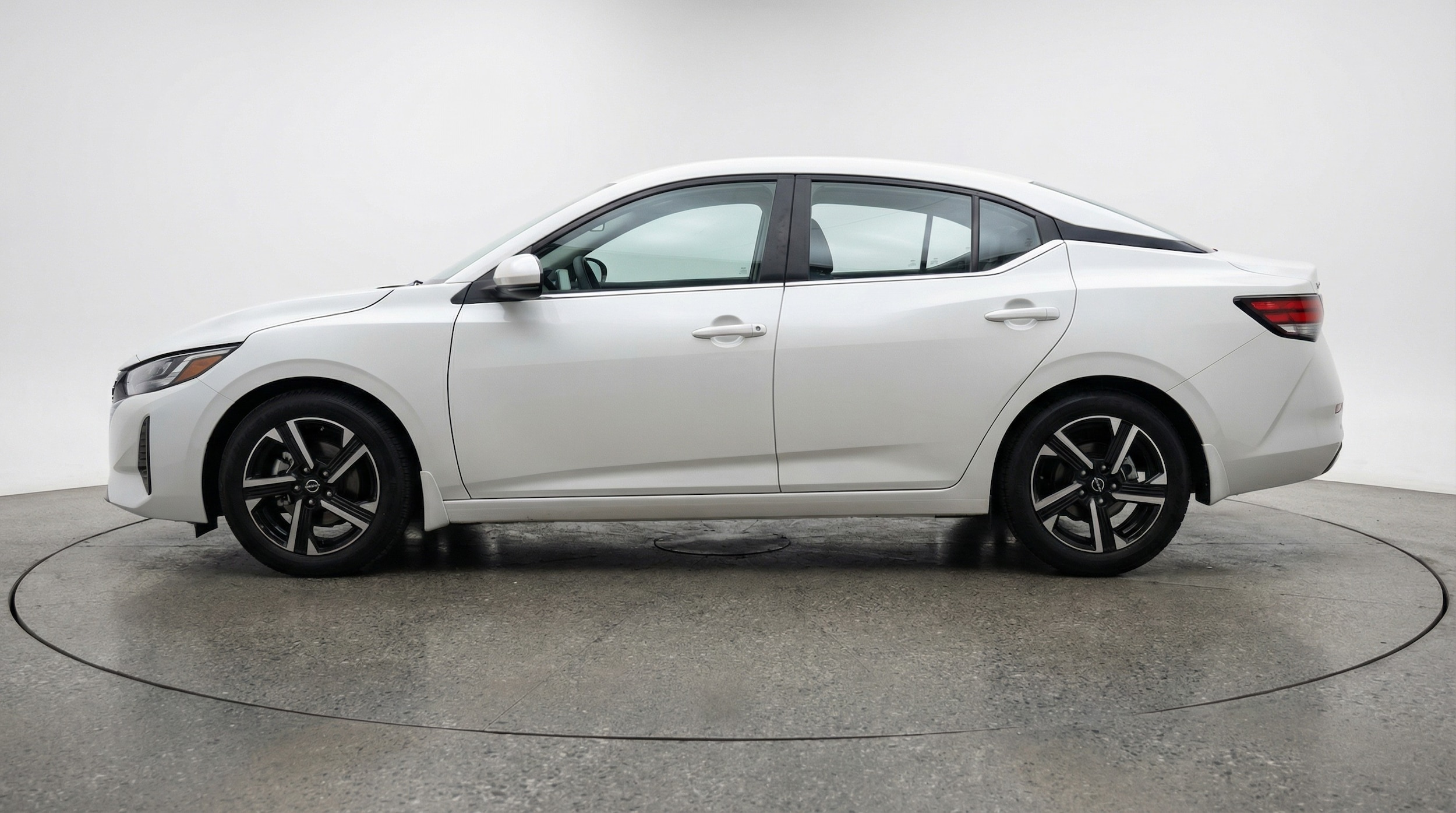 Thumbnail: 2025 Nissan Sentra - 4