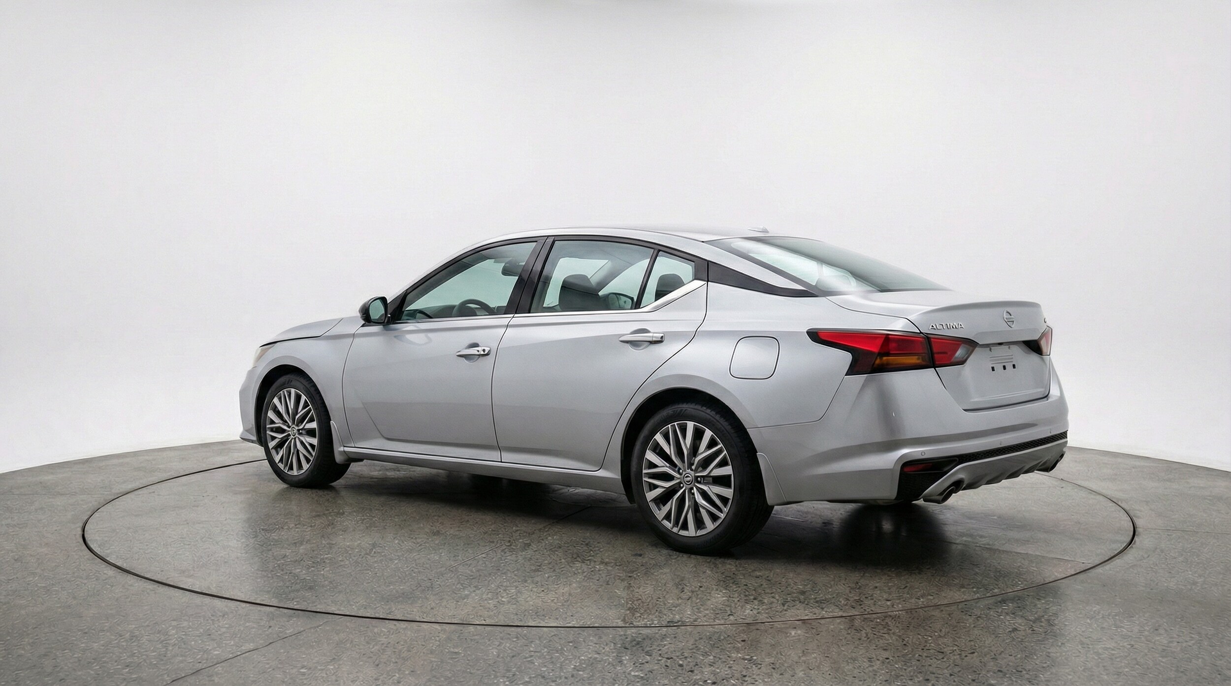 Thumbnail: 2025 Nissan Altima - 5