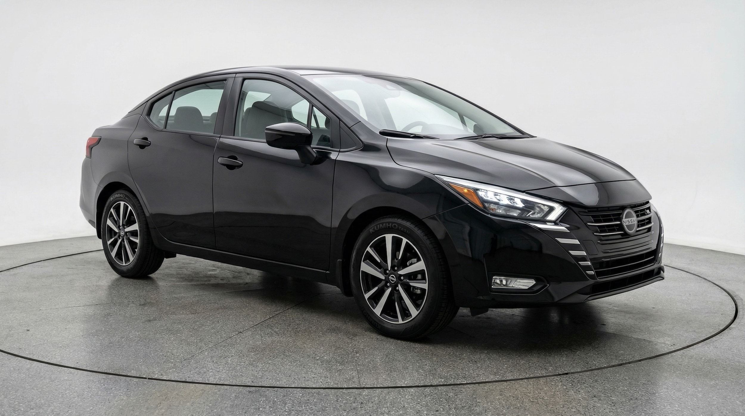 2025 Nissan Versa Sedan