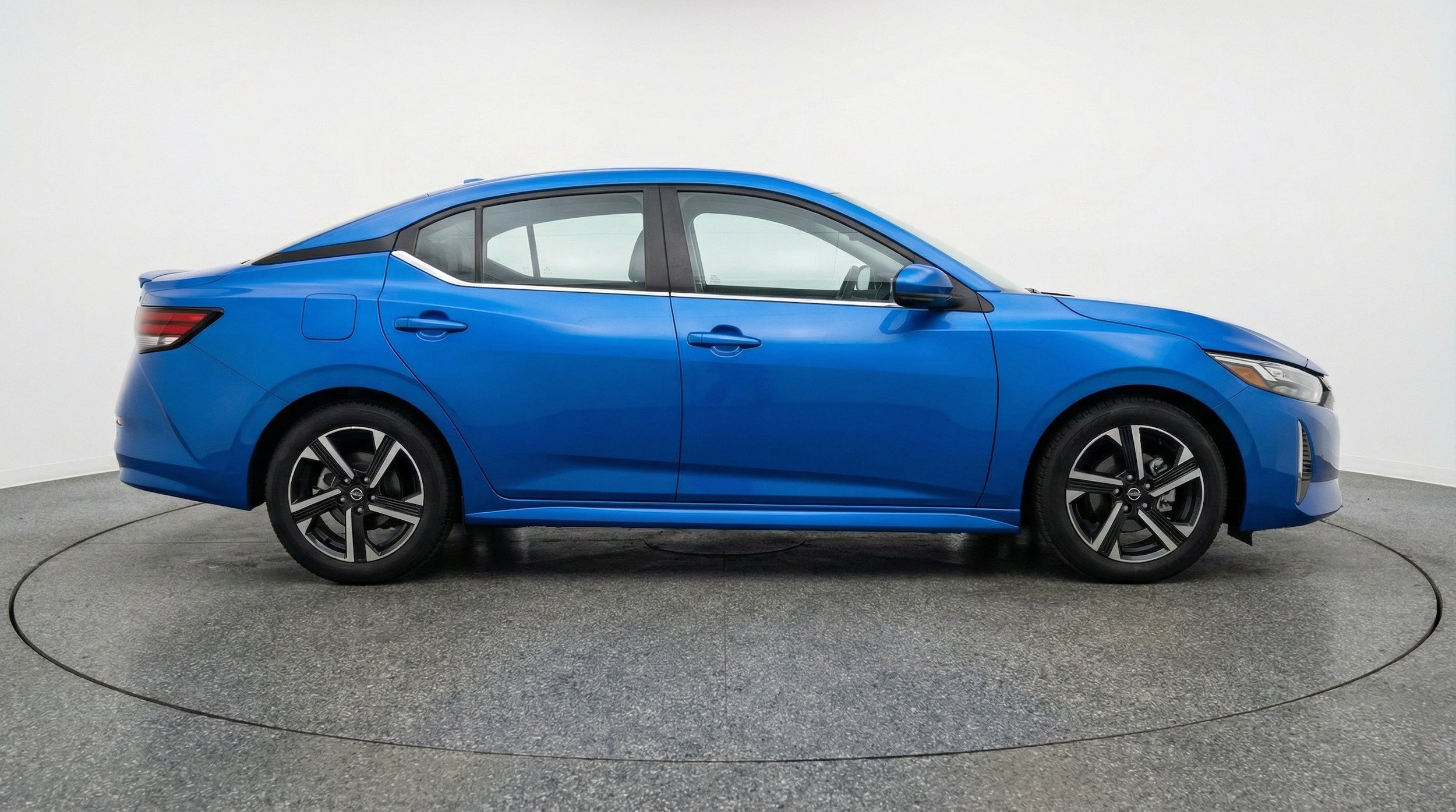 Thumbnail: 2025 Nissan Sentra - 11