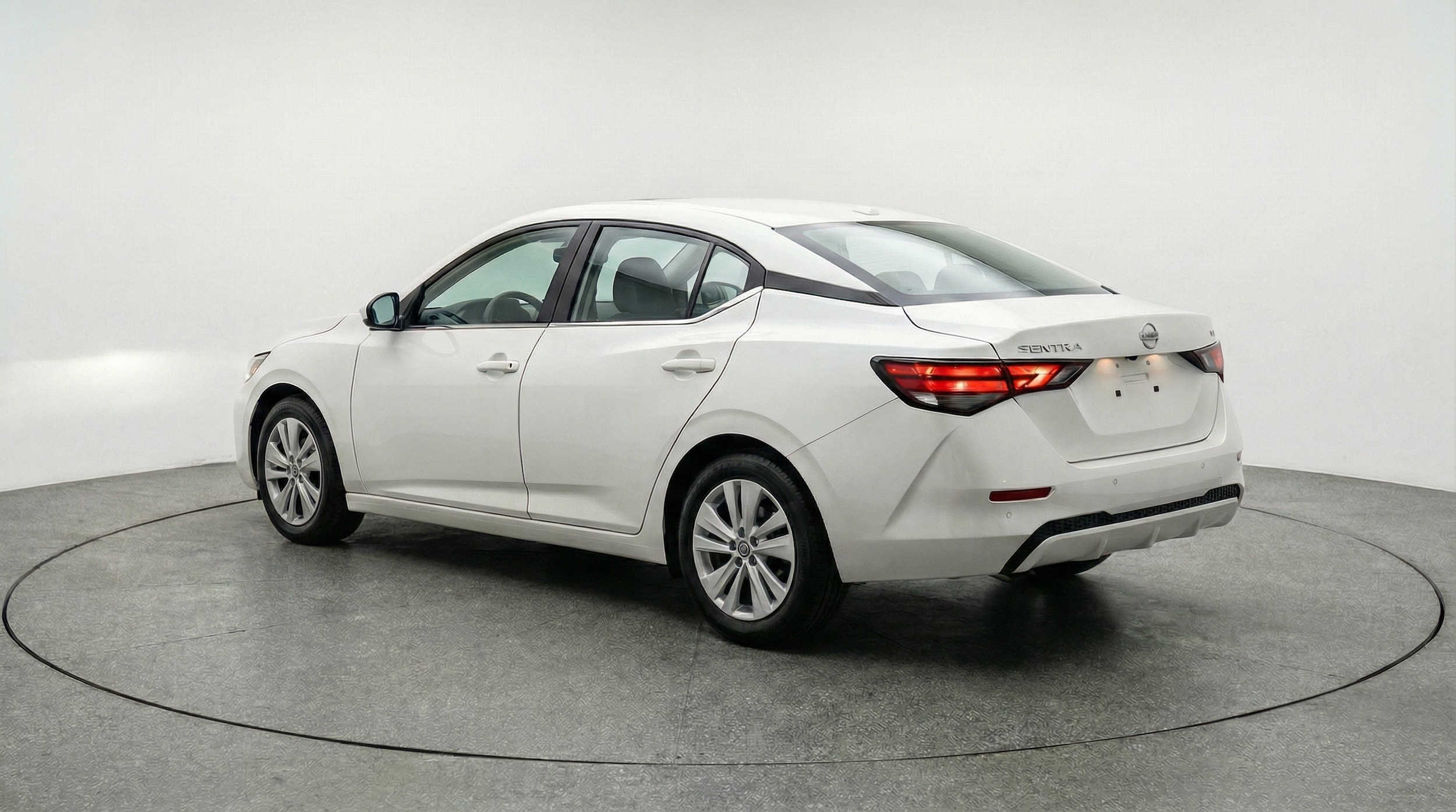 Thumbnail: 2025 Nissan Sentra - 5