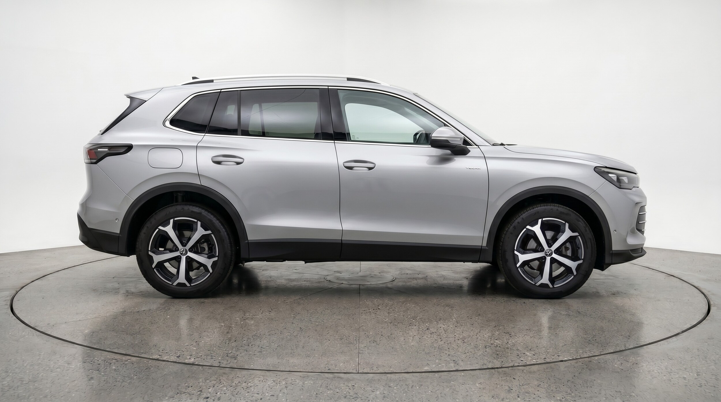 Thumbnail: 2026 Volkswagen Tiguan - 8