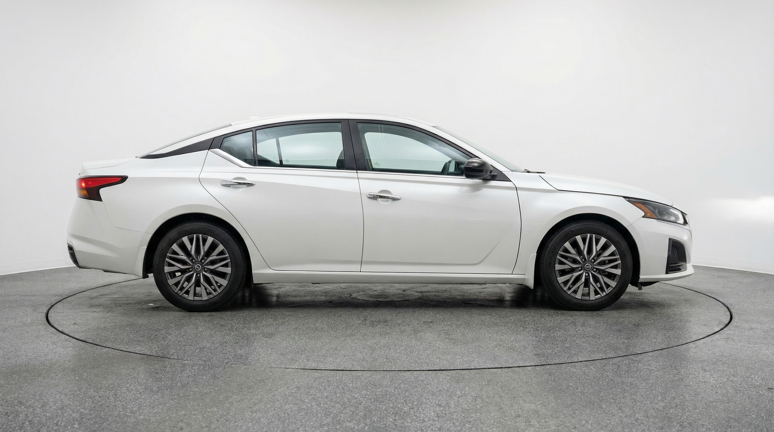 Thumbnail: 2025 Nissan Altima - 8