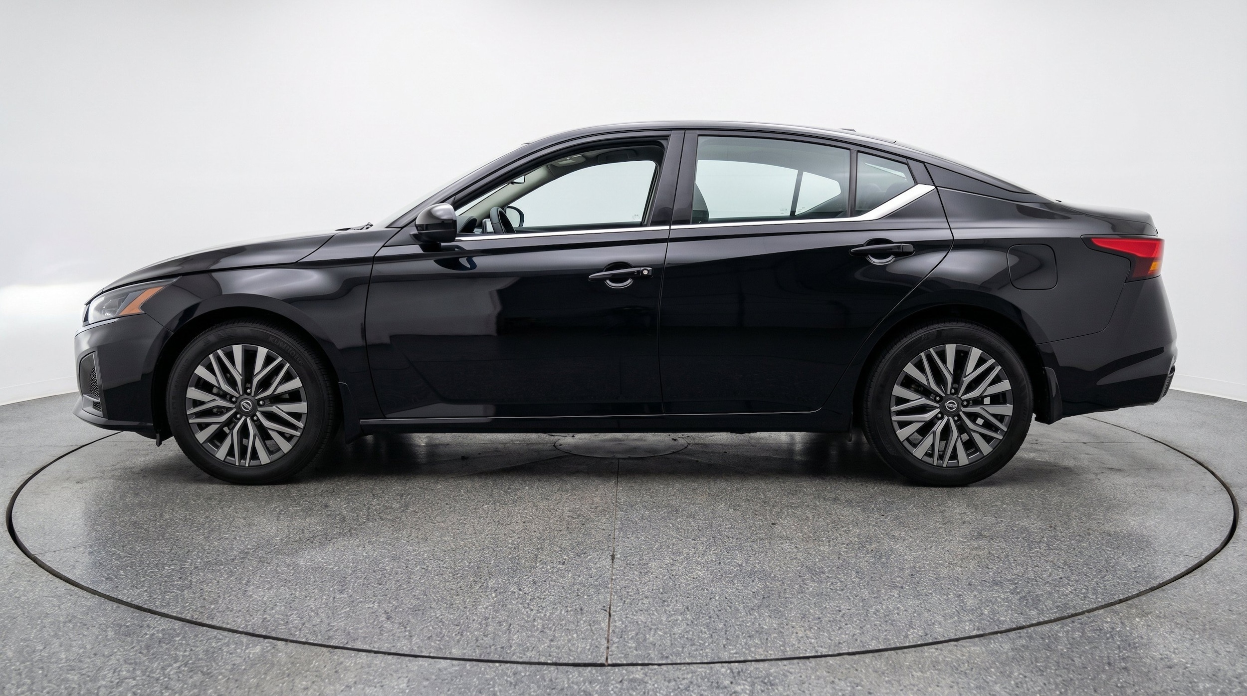 Thumbnail: 2026 Nissan Altima - 5