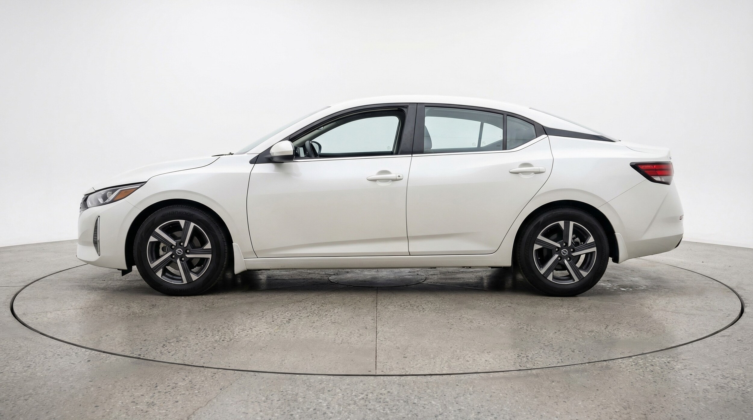 Thumbnail: 2025 Nissan Sentra - 4