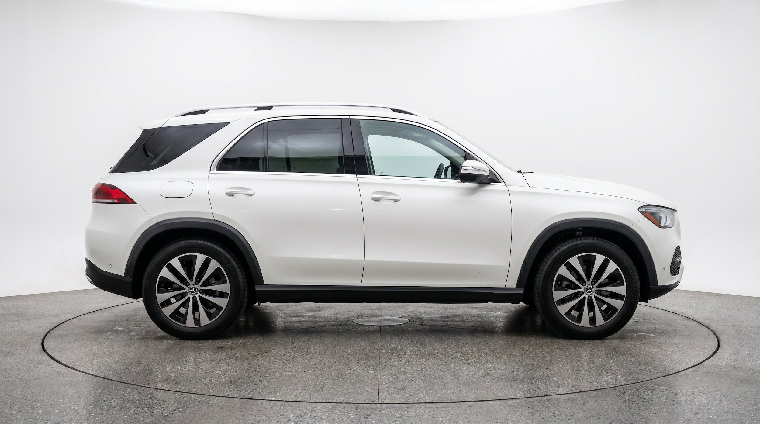 Thumbnail: 2026 Mercedes-Benz GLE - 11