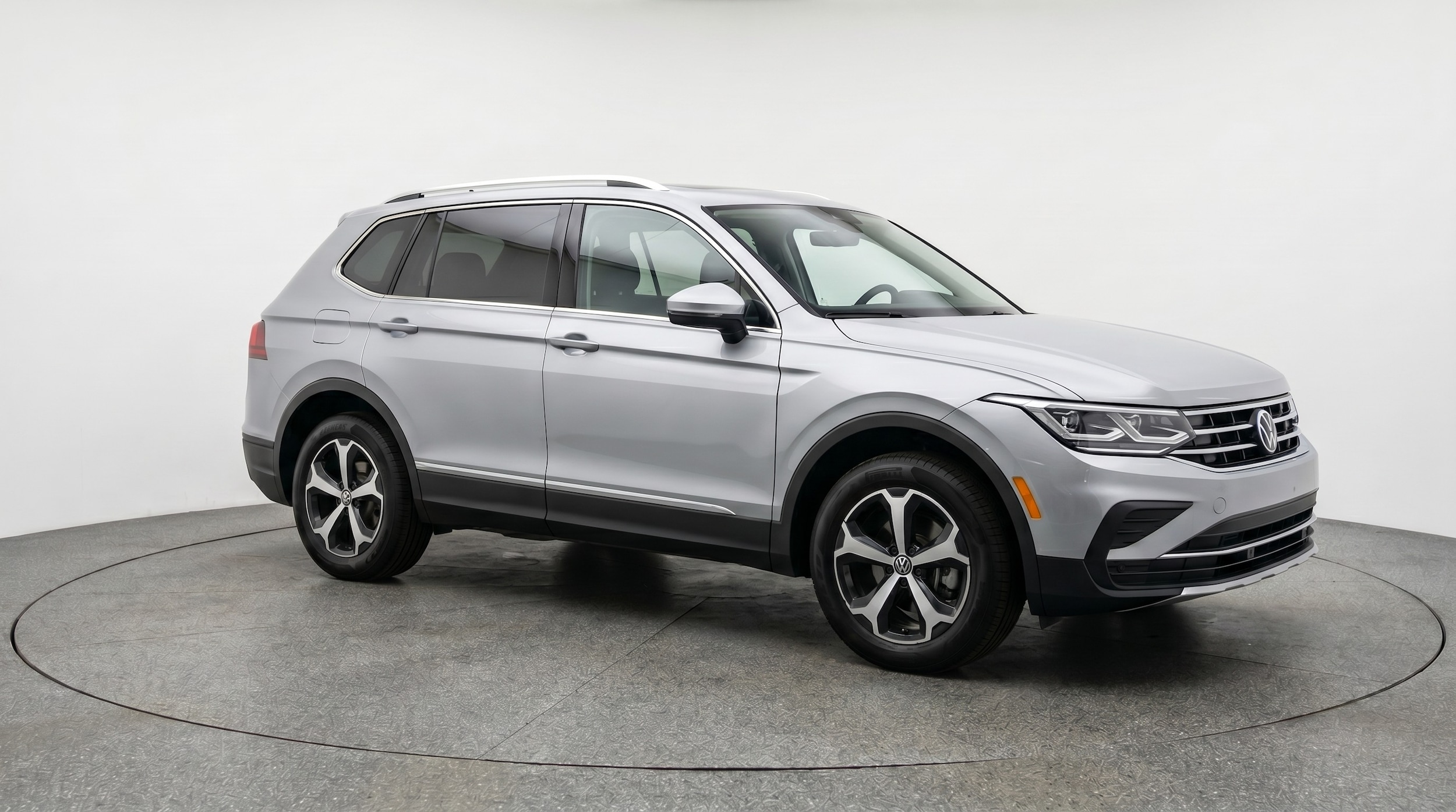 Thumbnail: 2026 Volkswagen Tiguan - 1