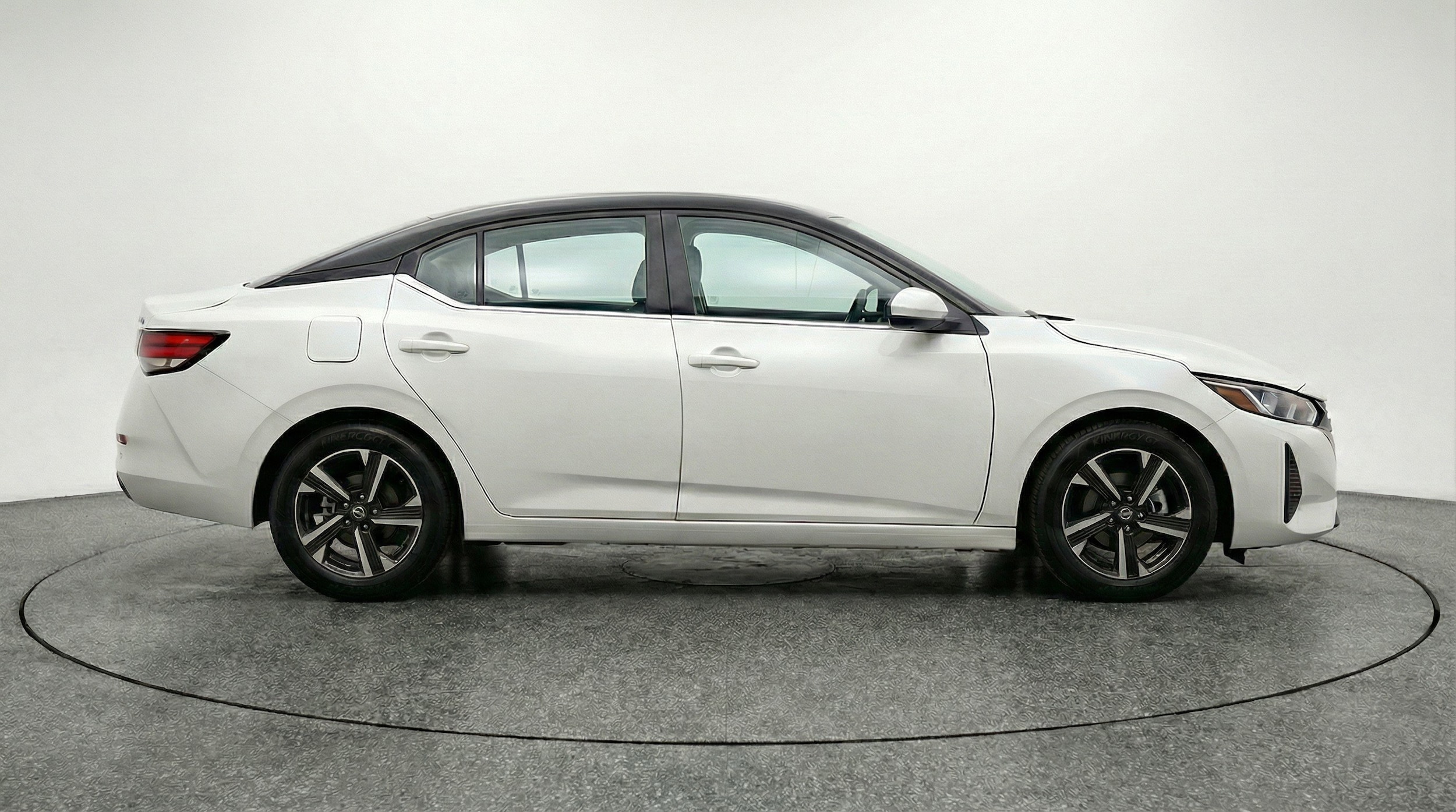 Thumbnail: 2025 Nissan Sentra - 11