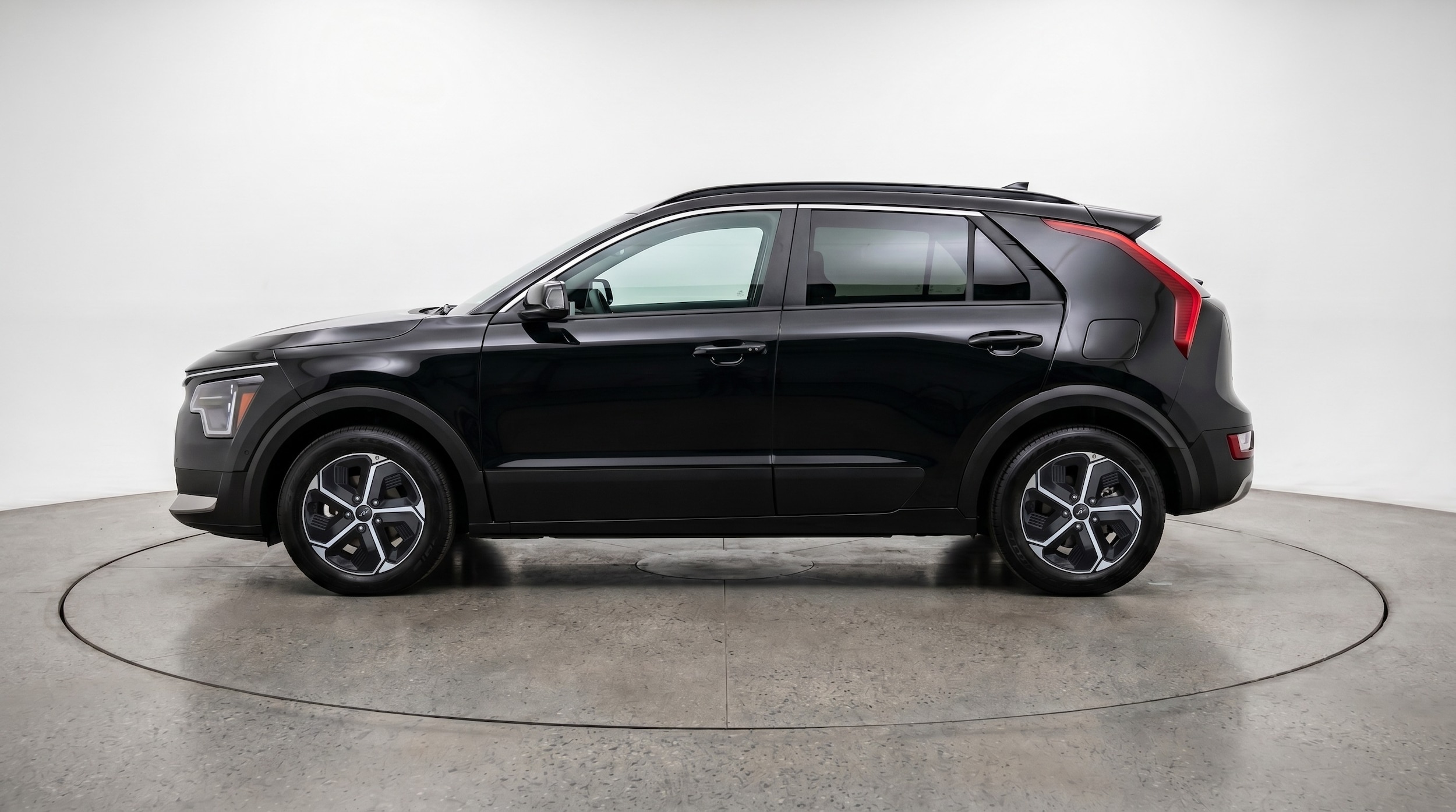 Thumbnail: 2026 Kia Niro - 4