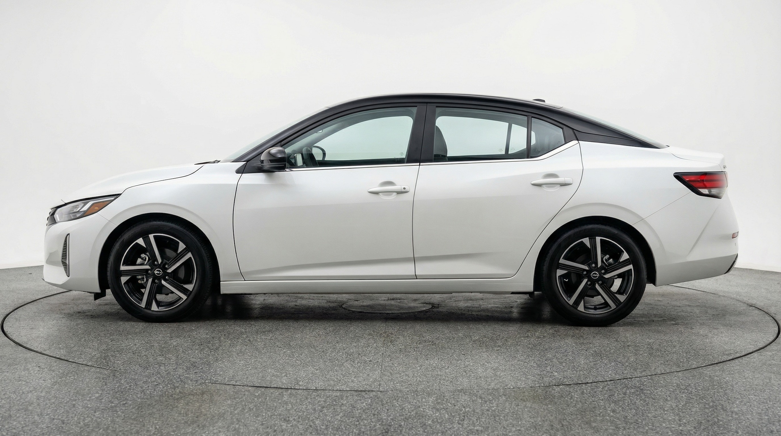 Thumbnail: 2025 Nissan Sentra - 4