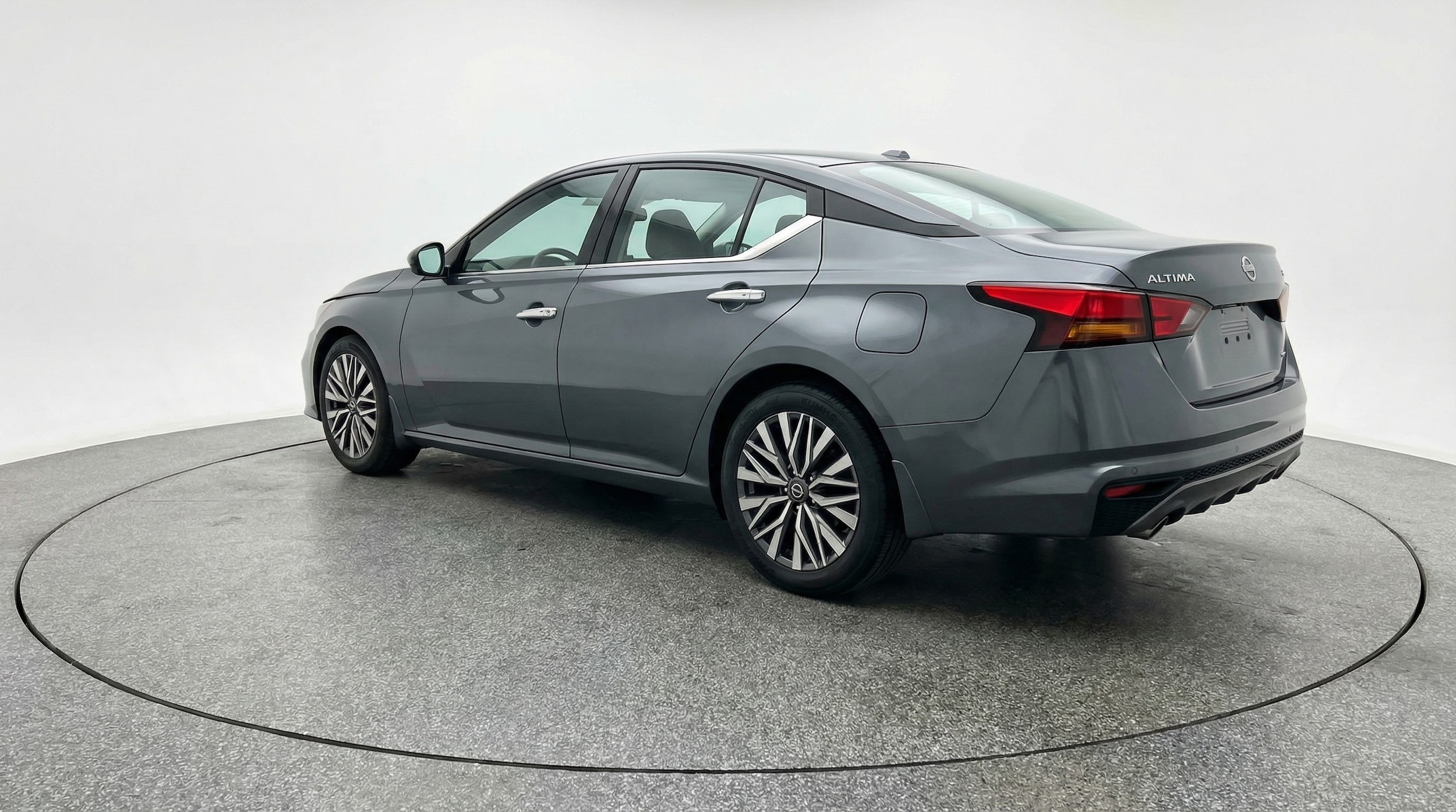 Thumbnail: 2025 Nissan Altima - 5