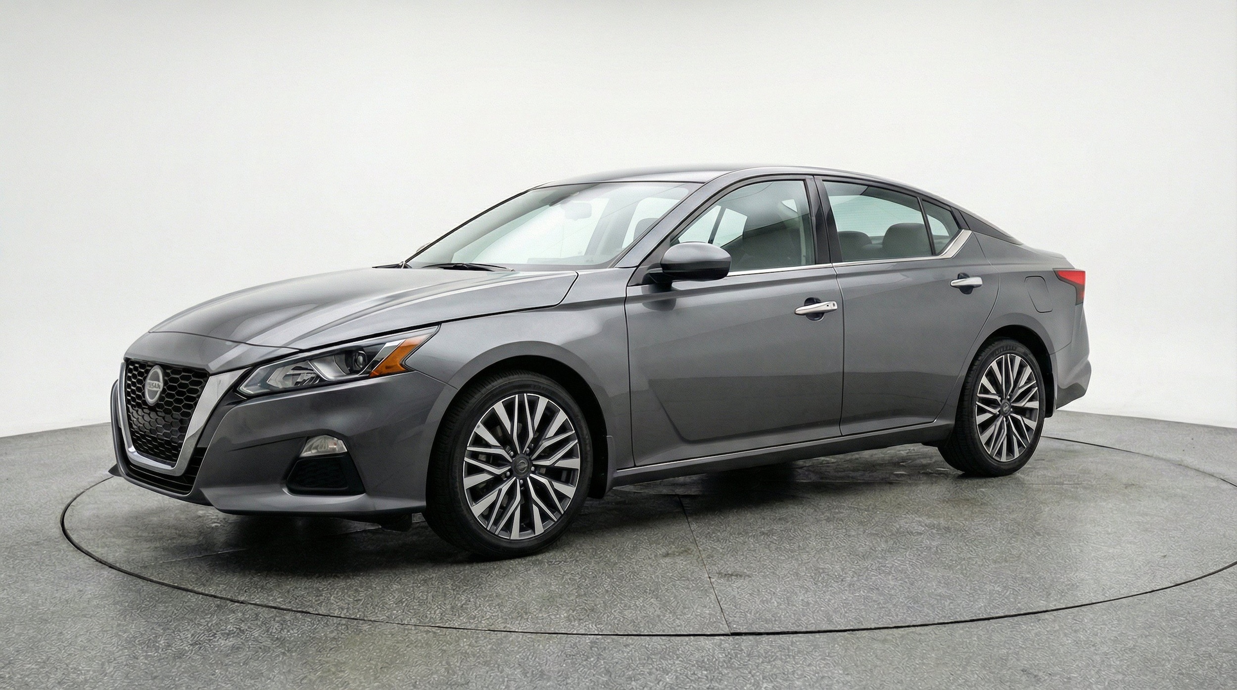 Thumbnail: 2025 Nissan Altima - 3