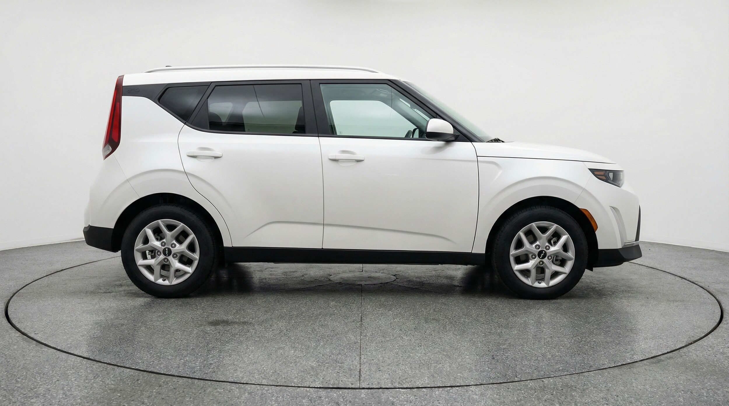 Thumbnail: 2025 Kia Soul - 8