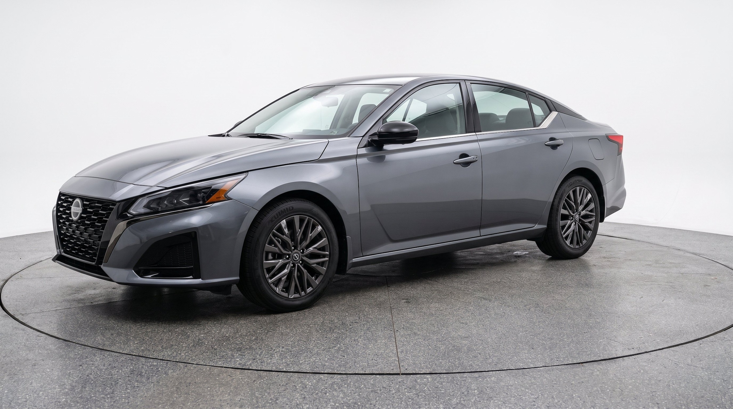 Thumbnail: 2025 Nissan Altima - 3