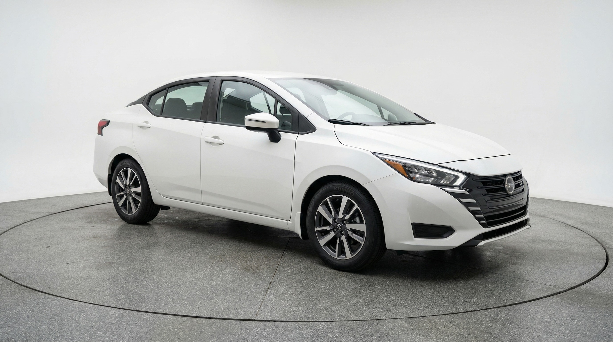 2025 Nissan Versa Sedan SV