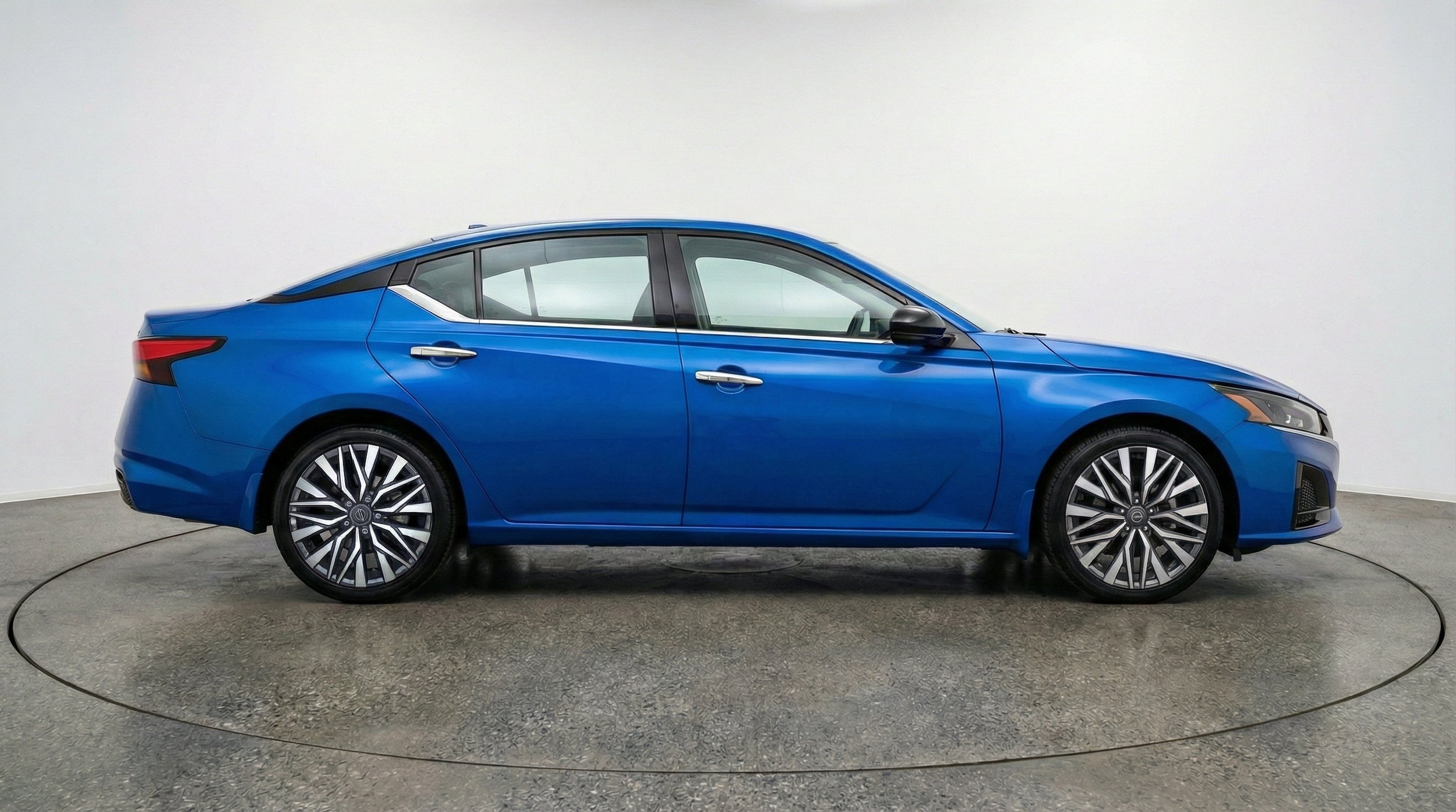 Thumbnail: 2025 Nissan Altima - 11
