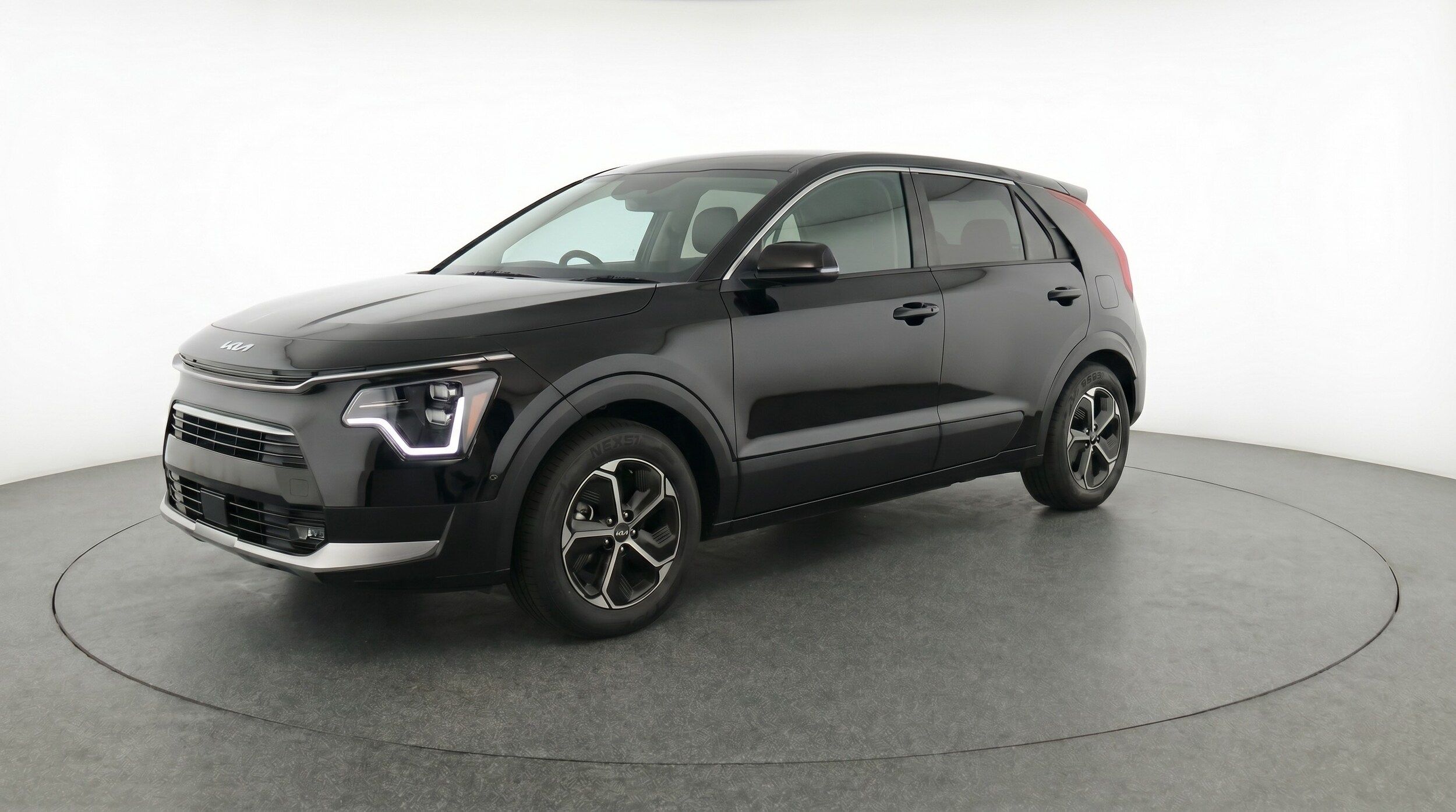 Thumbnail: 2026 Kia Niro - 3