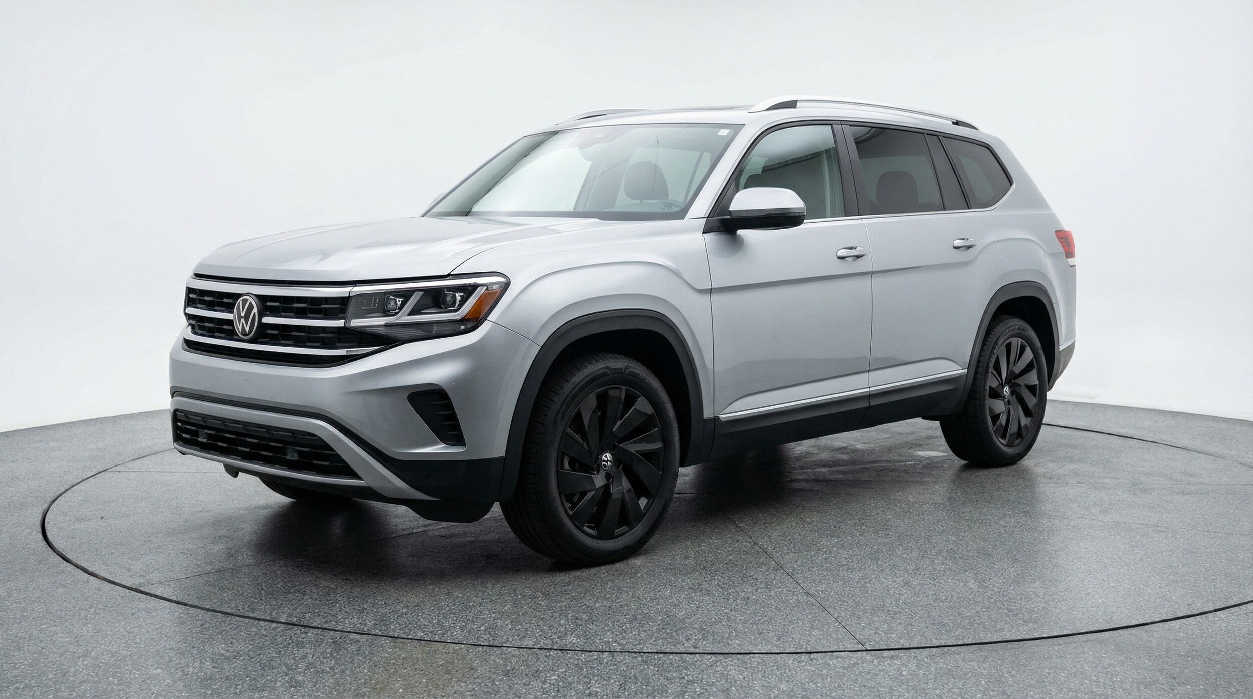 Thumbnail: 2026 Volkswagen Atlas - 3