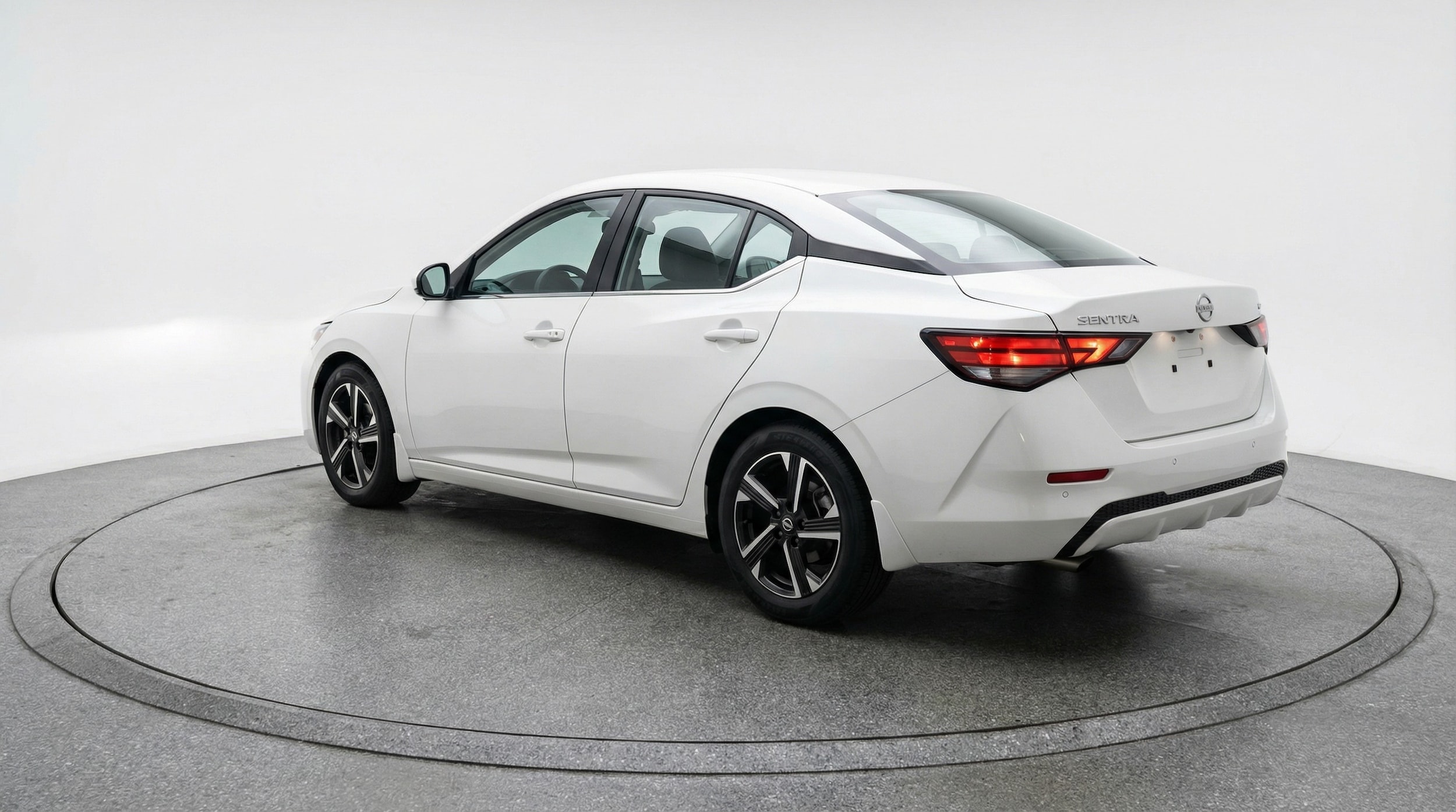 Thumbnail: 2025 Nissan Sentra - 5