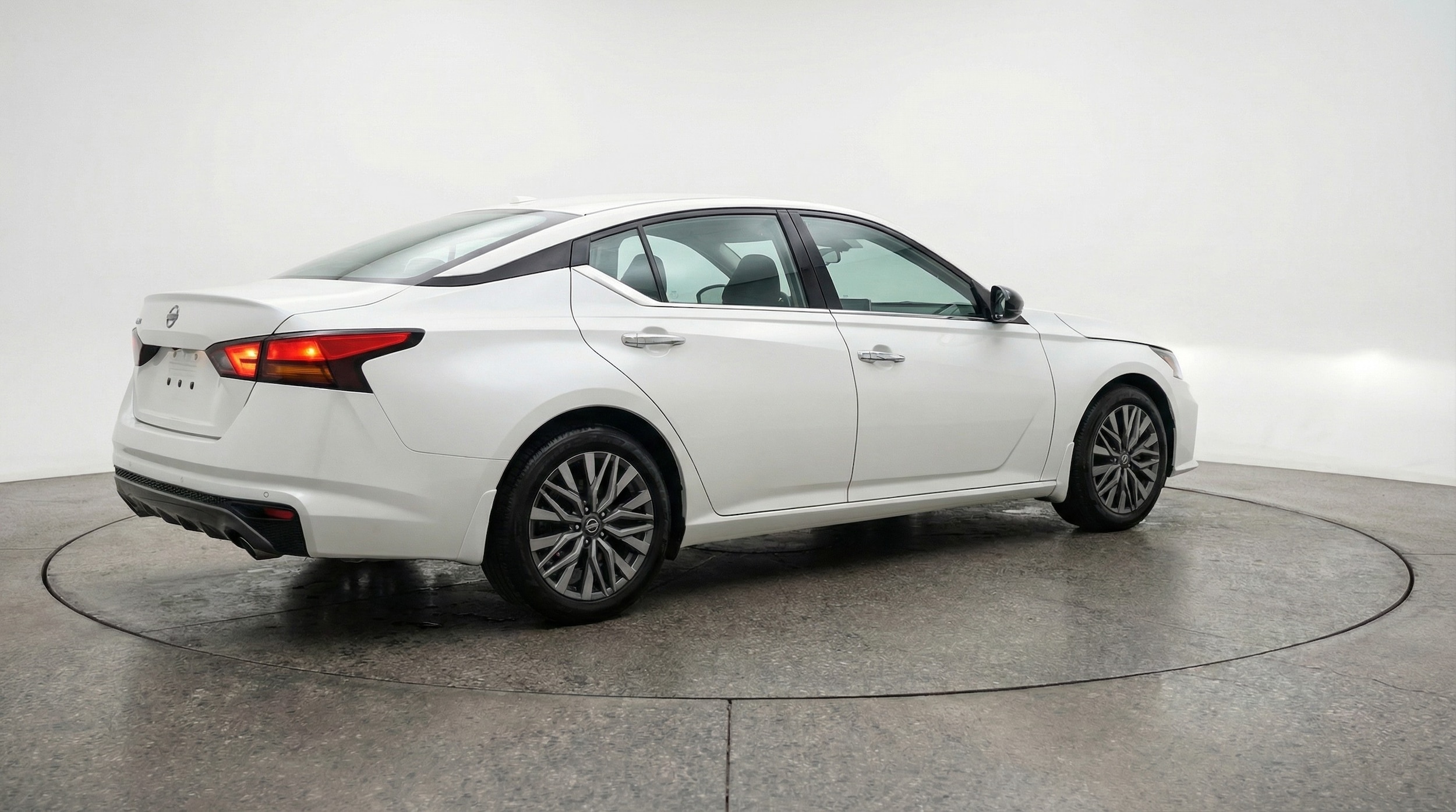 Thumbnail: 2025 Nissan Altima - 7