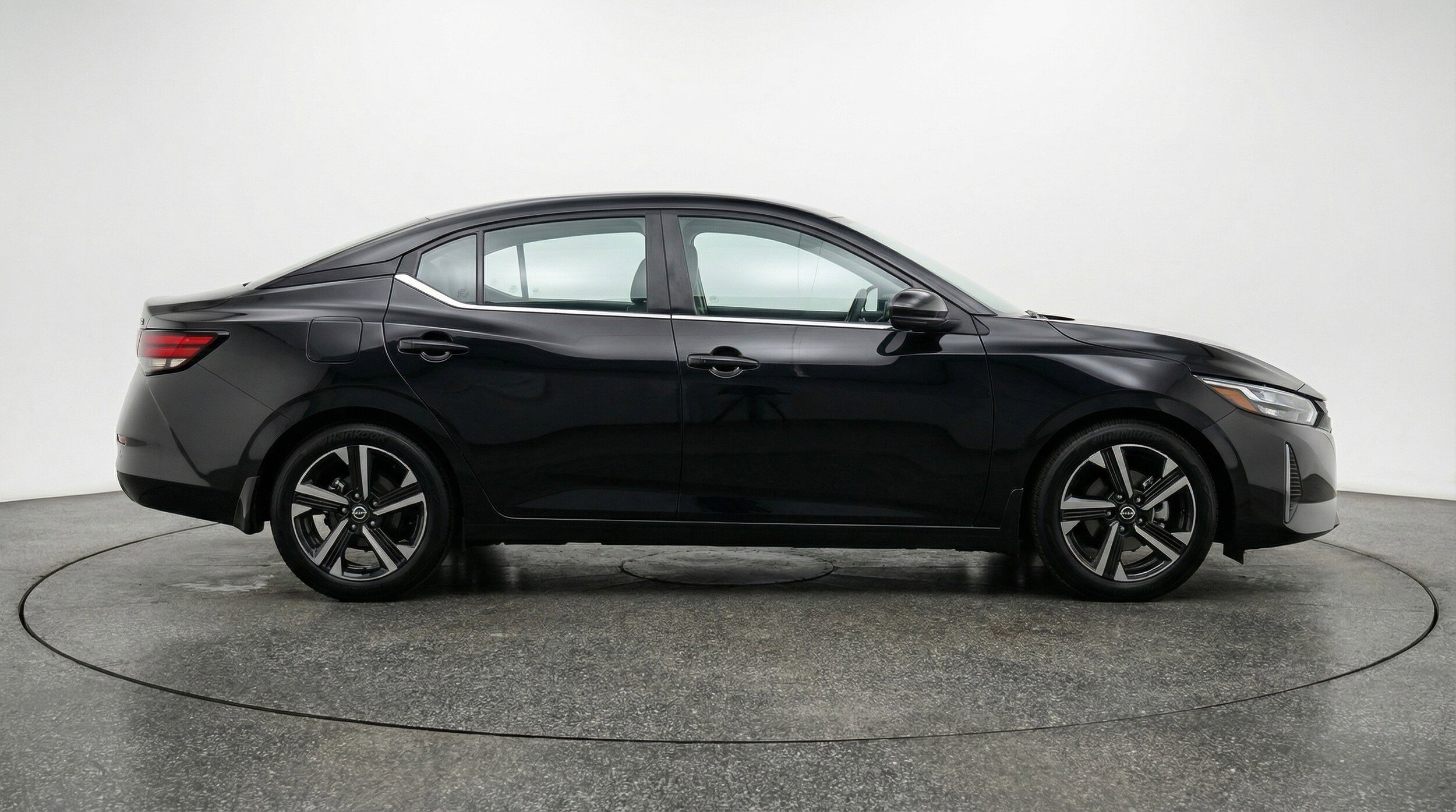 Thumbnail: 2025 Nissan Sentra - 11