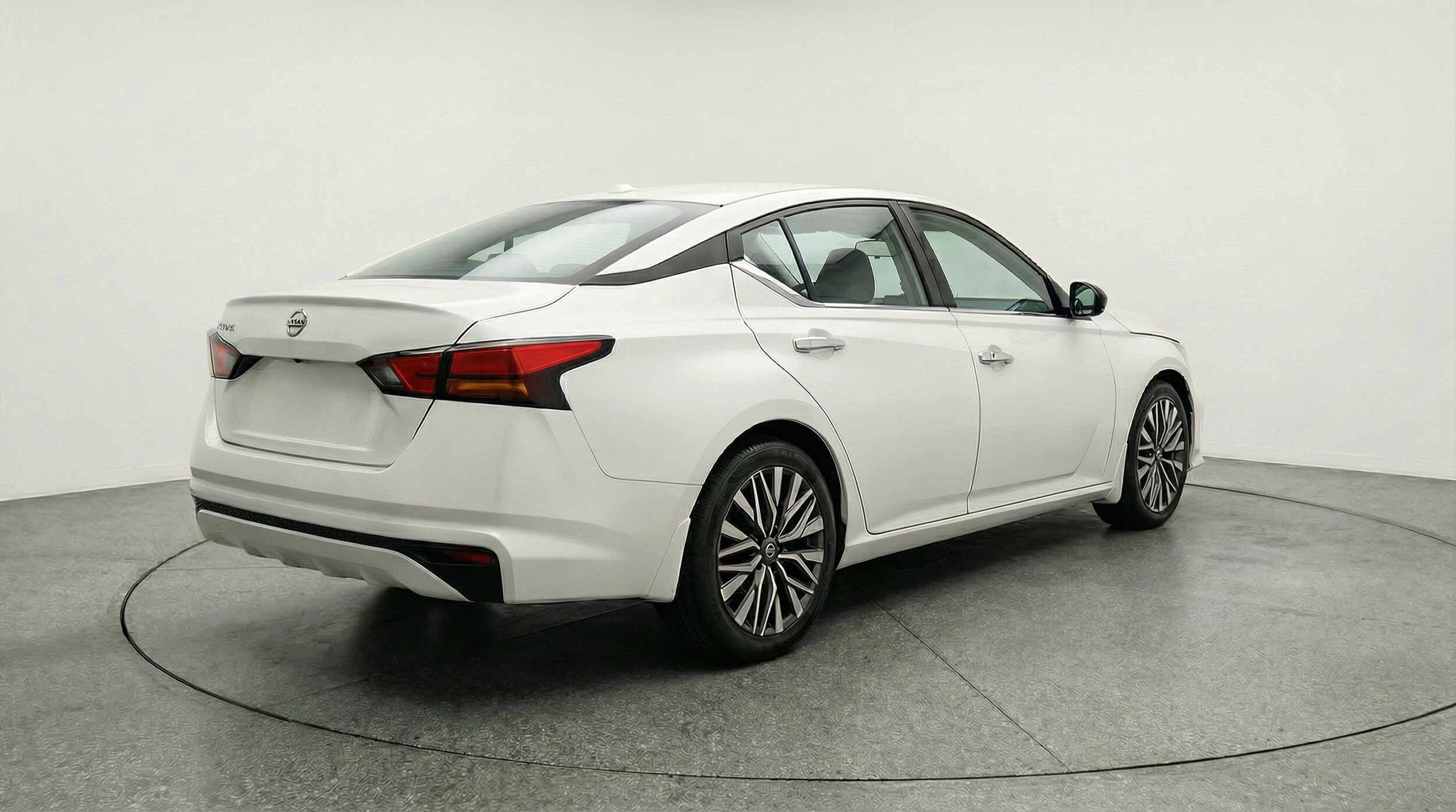 Thumbnail: 2025 Nissan Altima - 7