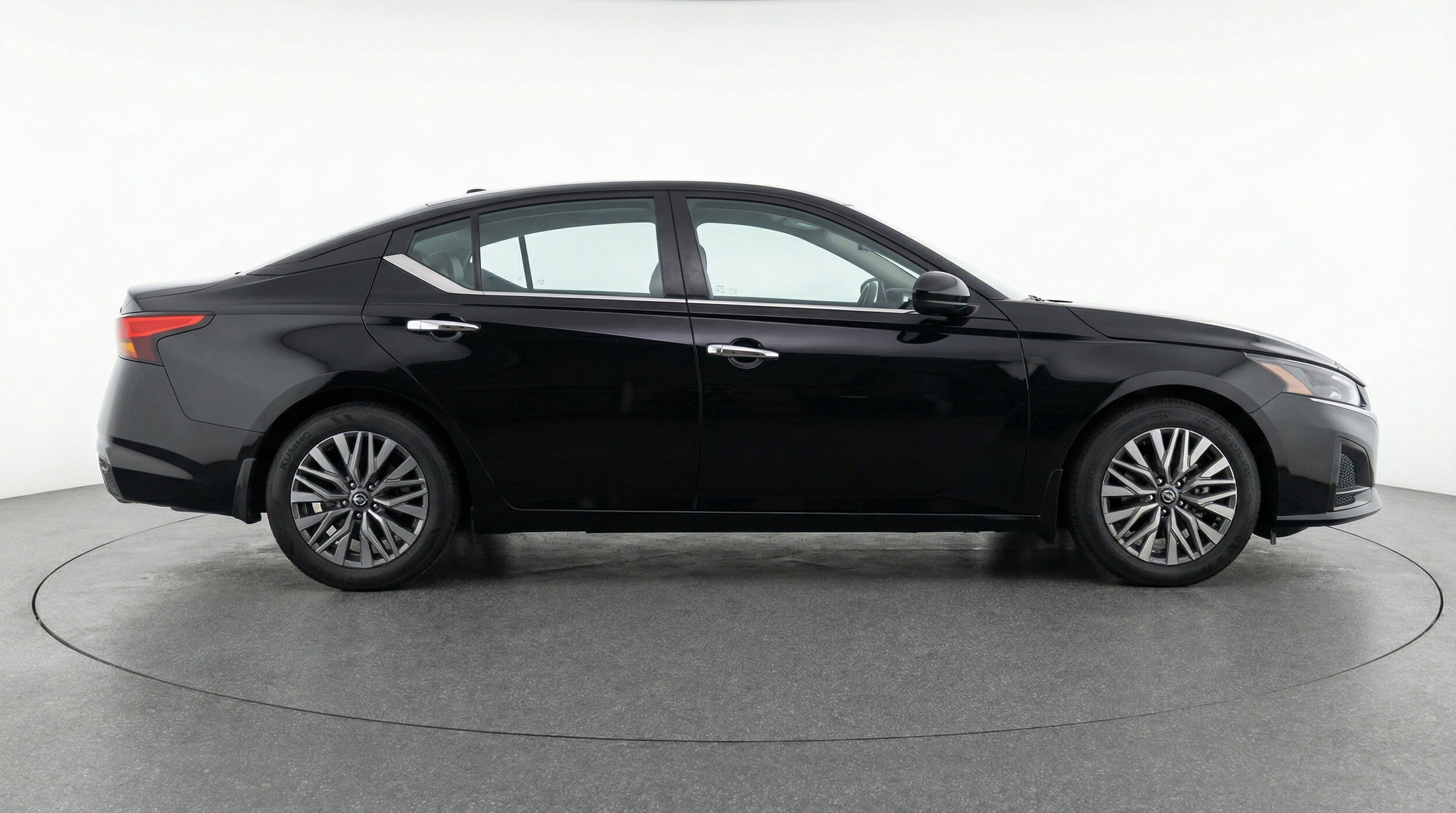 Thumbnail: 2025 Nissan Altima - 11
