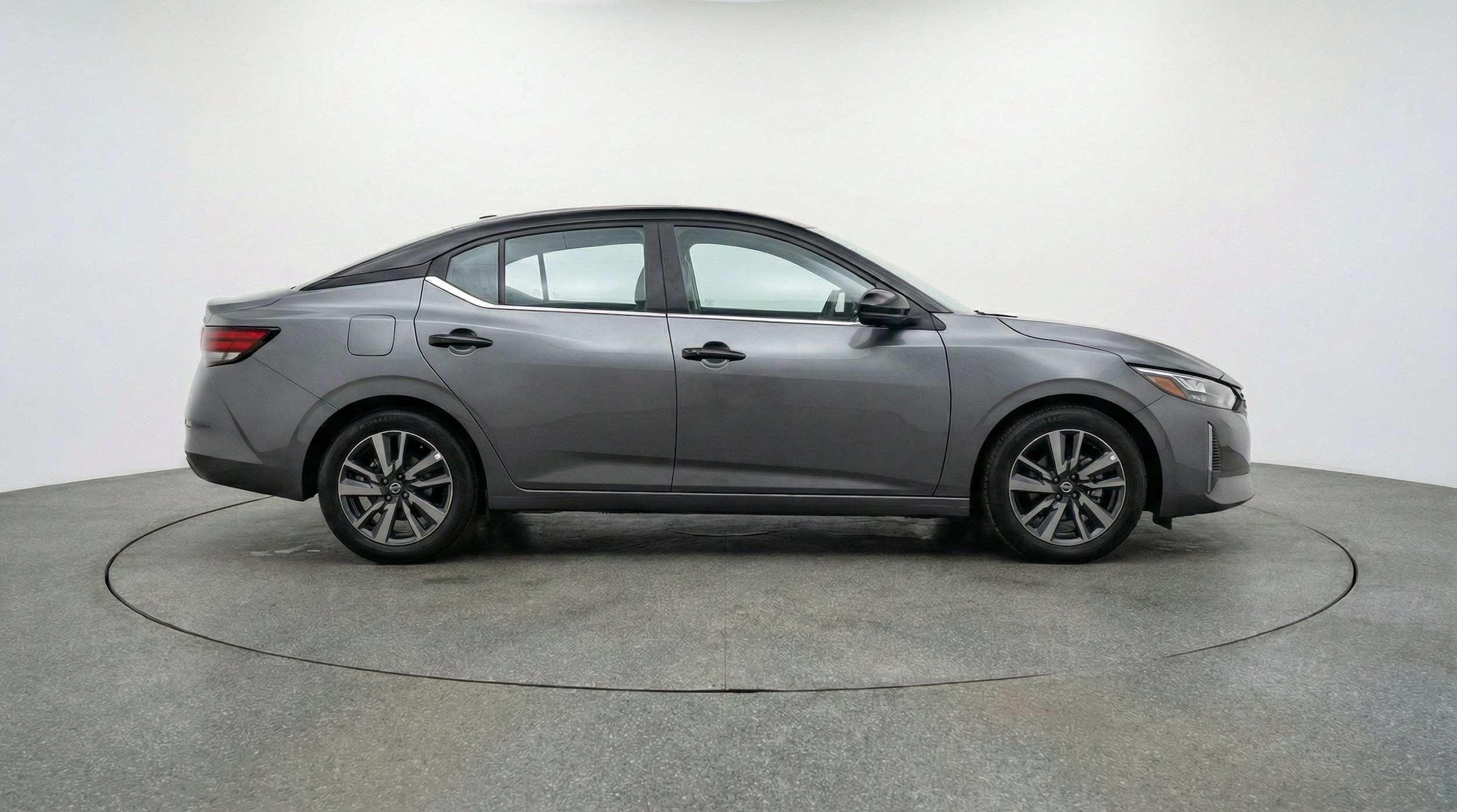 Thumbnail: 2025 Nissan Sentra - 11