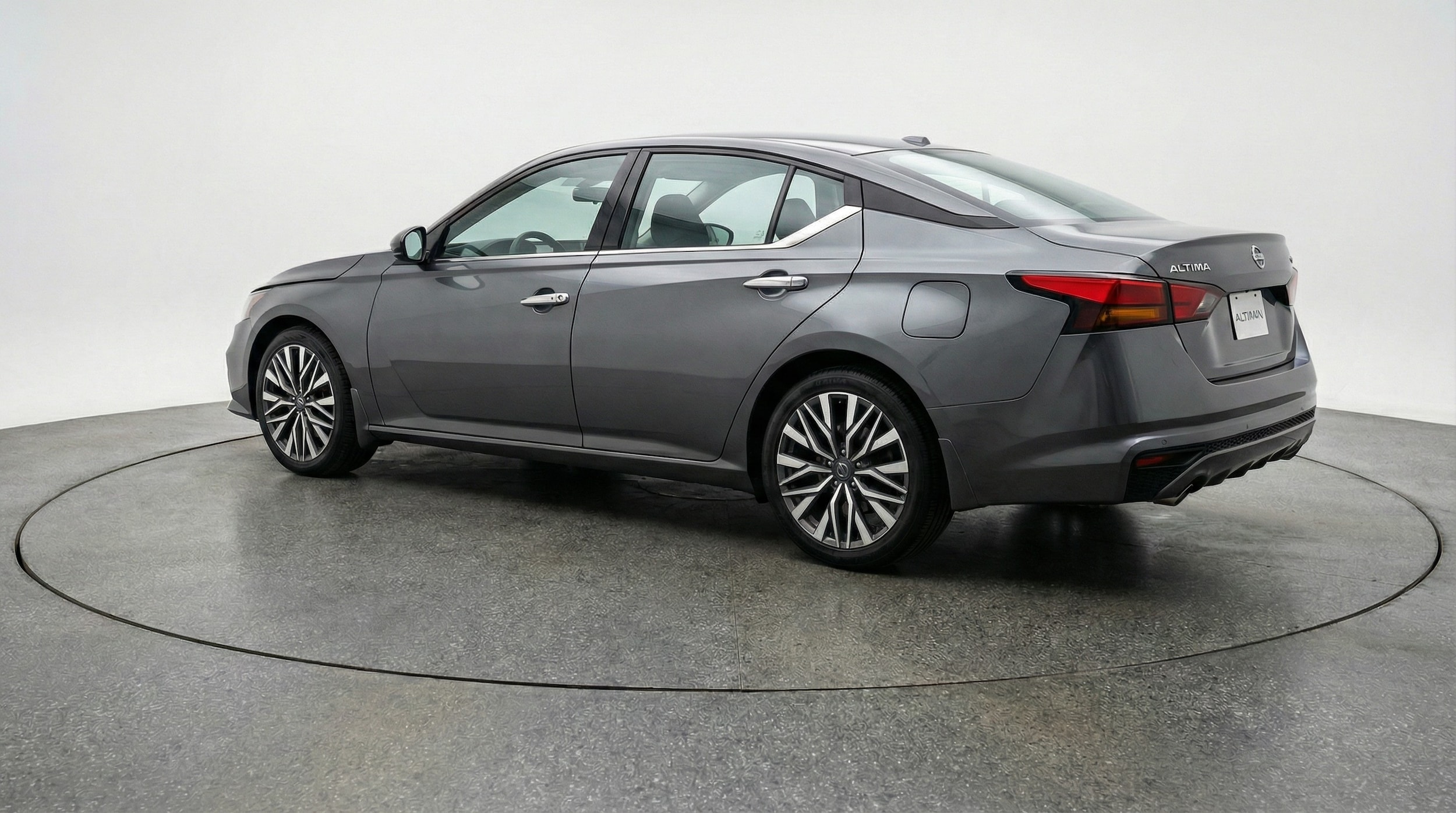 Thumbnail: 2025 Nissan Altima - 5