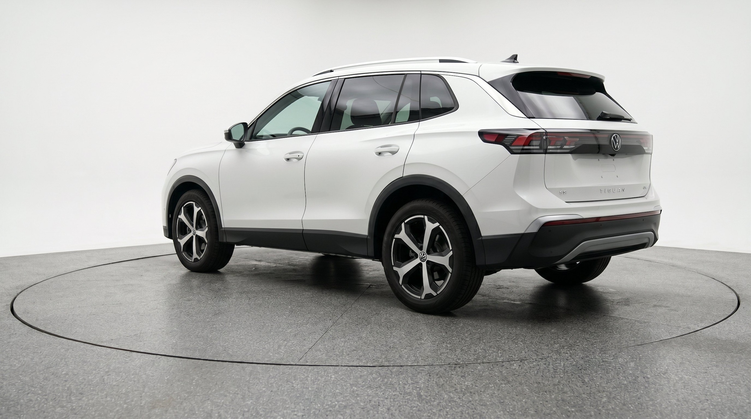 Thumbnail: 2026 Volkswagen Tiguan - 6