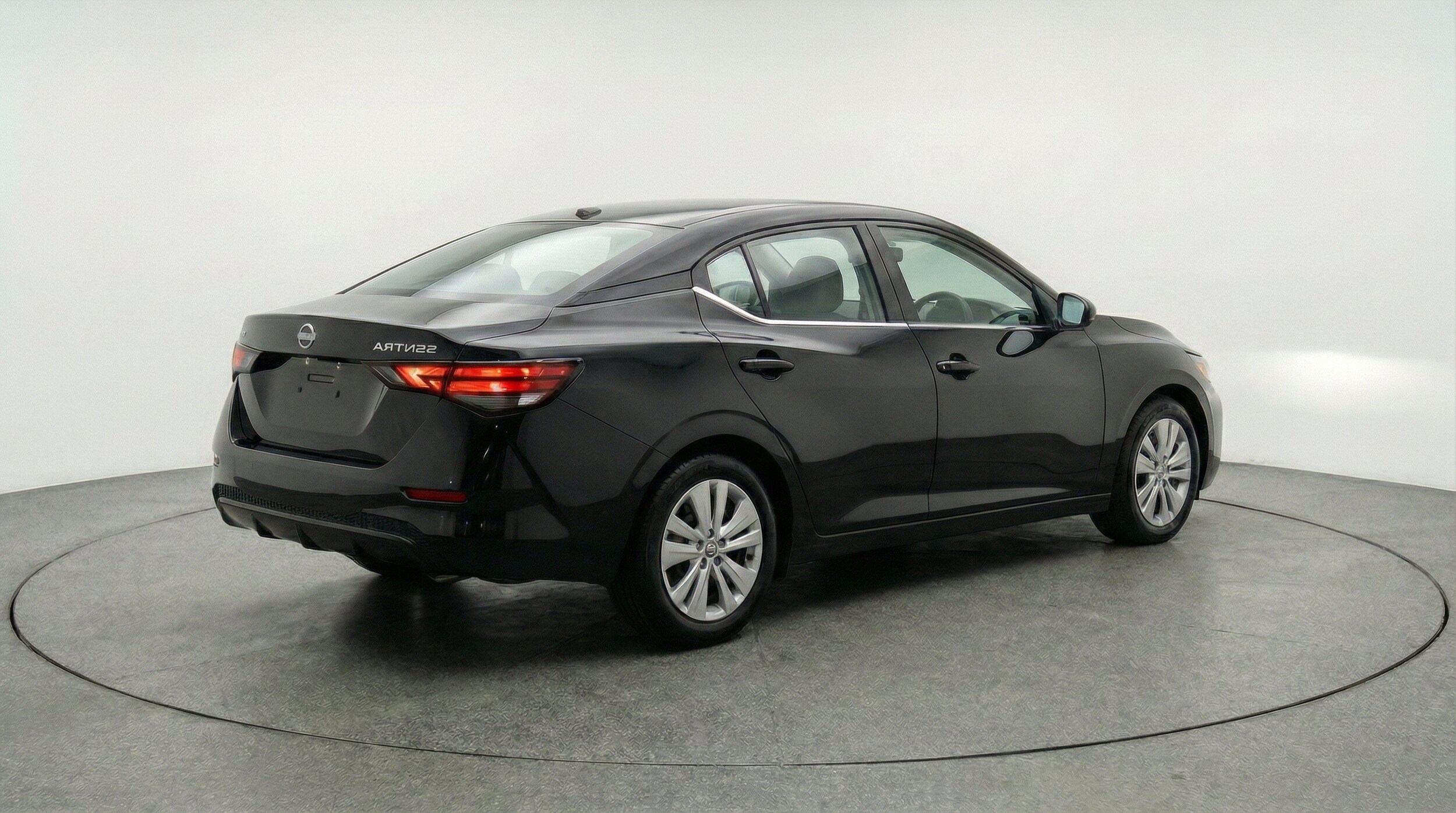 Thumbnail: 2025 Nissan Sentra - 9