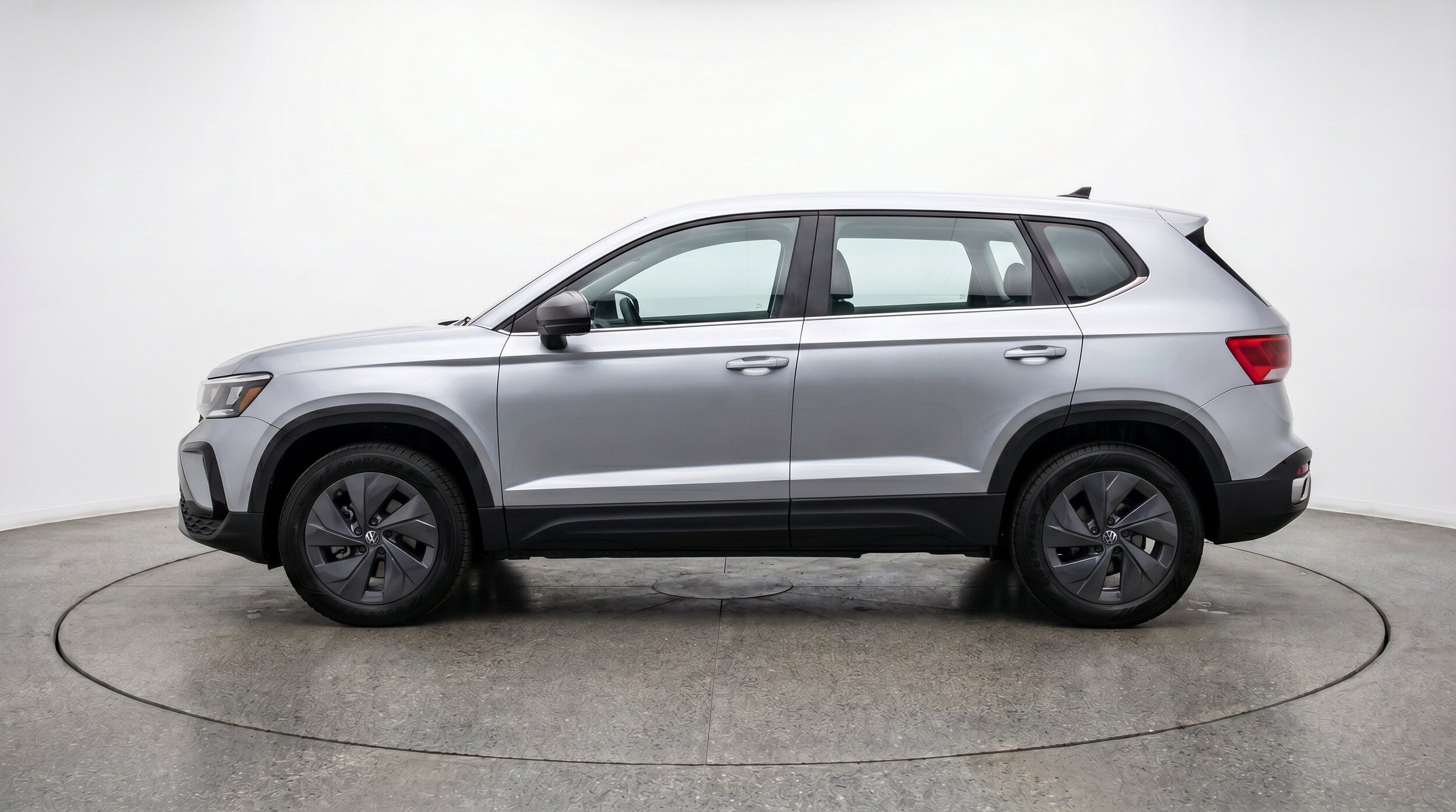 Thumbnail: 2026 Volkswagen Taos - 5
