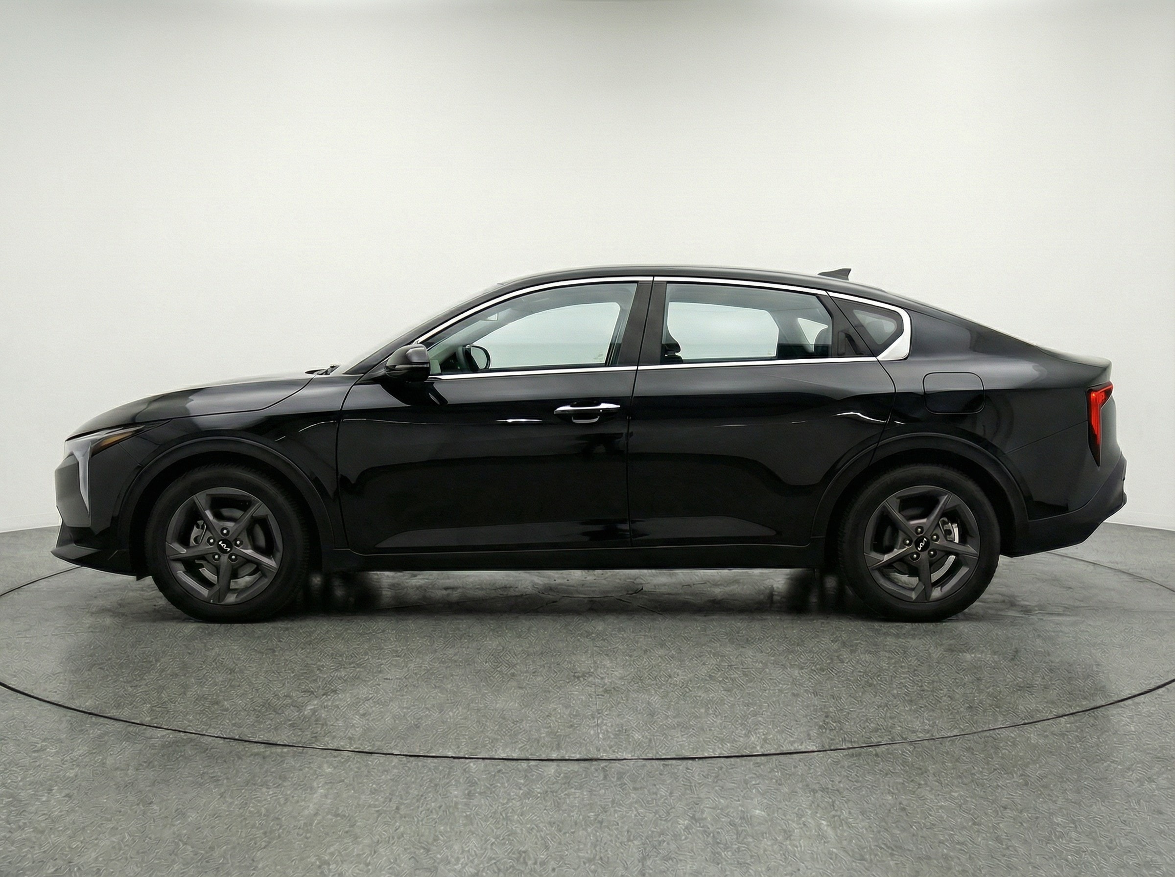 Thumbnail: 2025 Kia K4 - 4