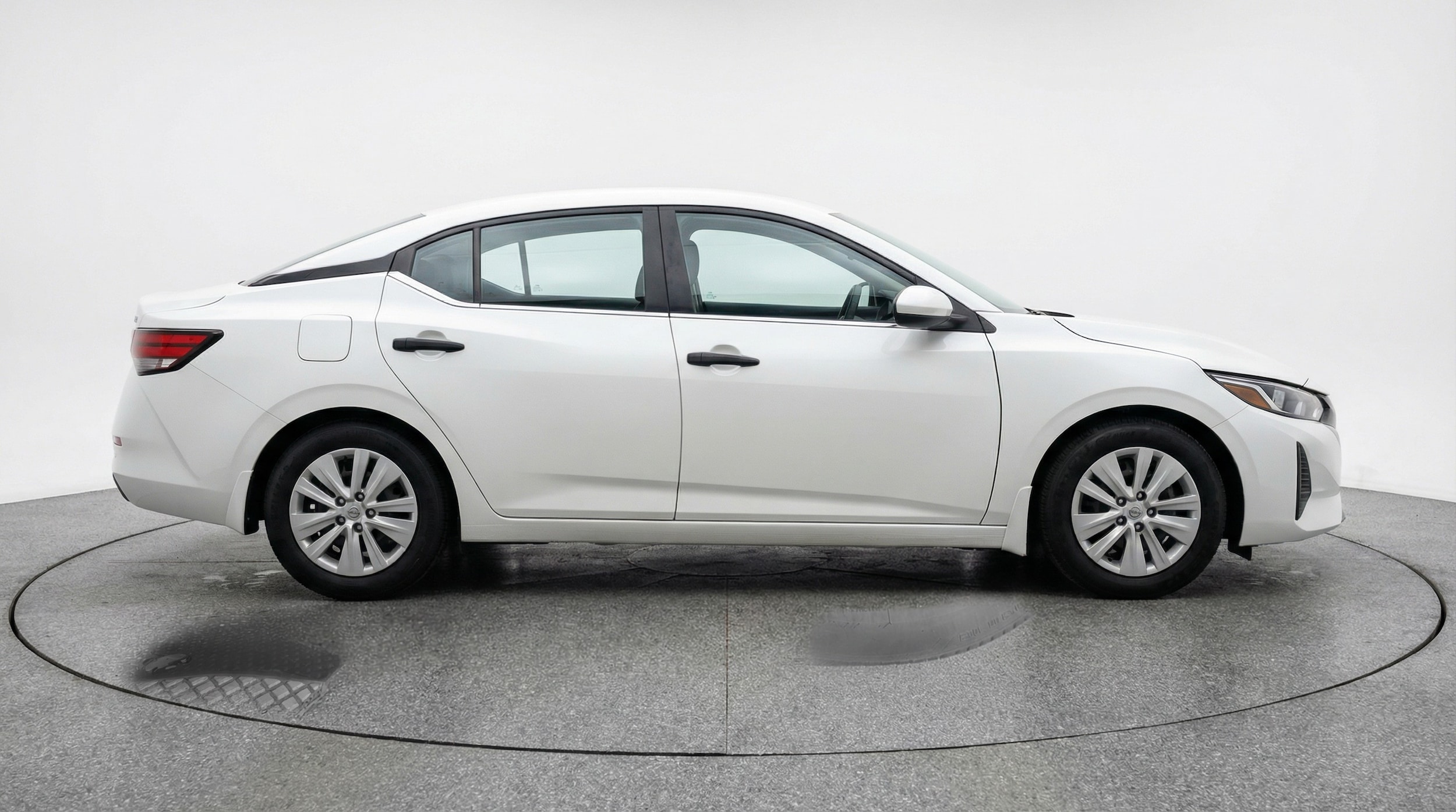 Thumbnail: 2025 Nissan Sentra - 8