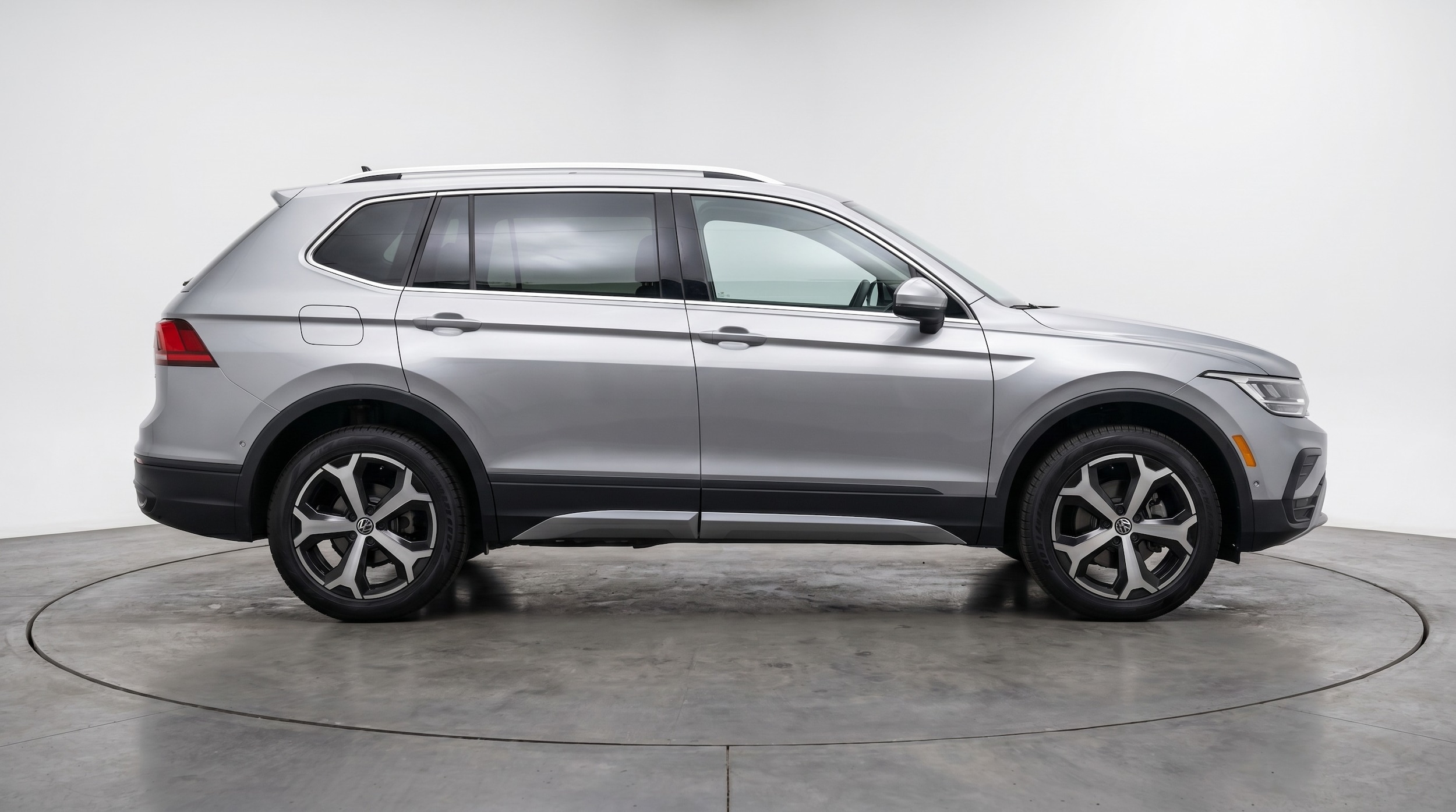 Thumbnail: 2026 Volkswagen Tiguan - 8