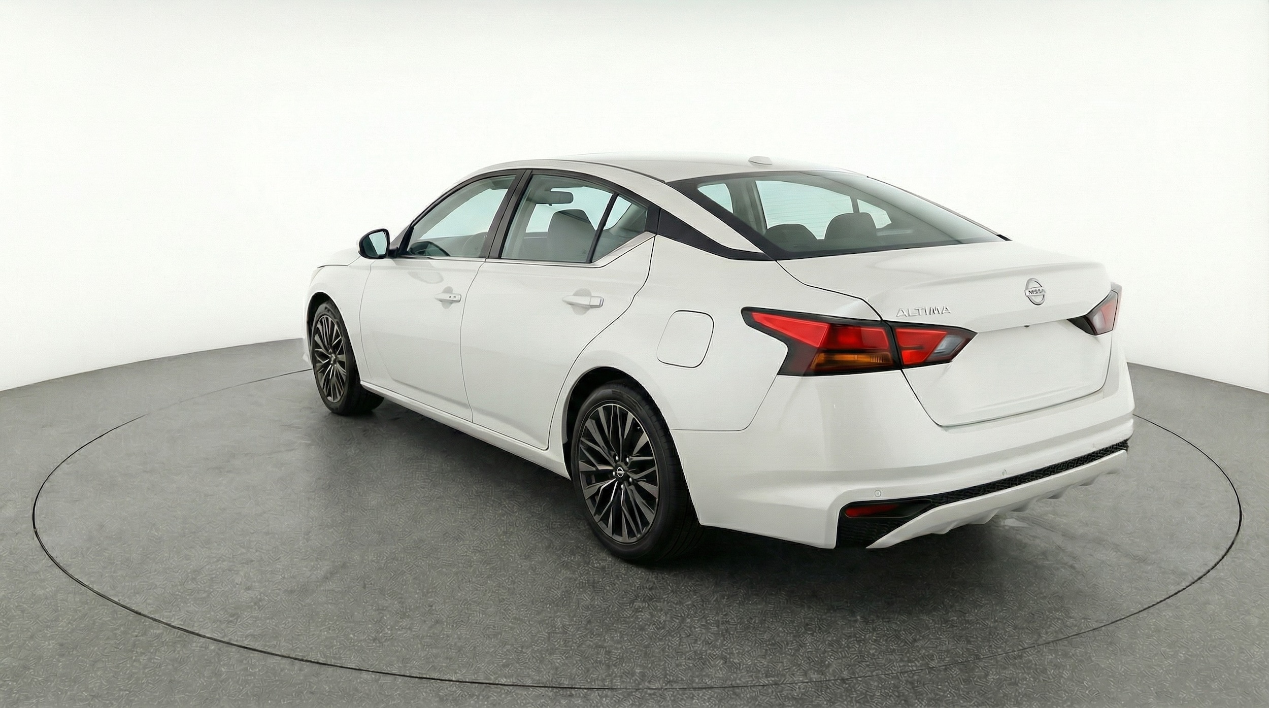 Thumbnail: 2025 Nissan Altima - 5