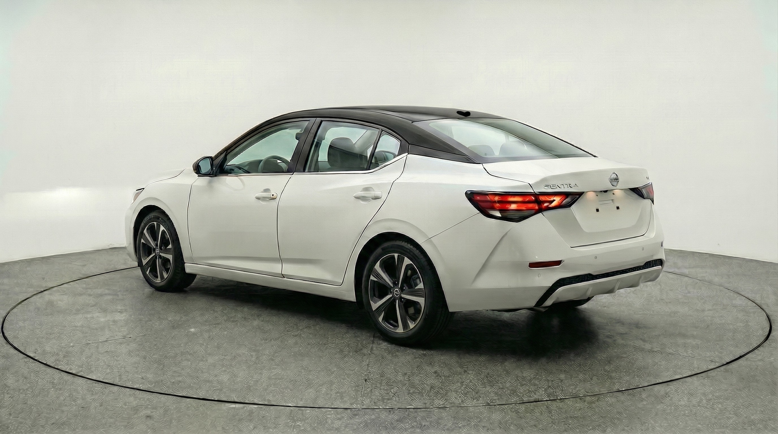 Thumbnail: 2025 Nissan Sentra - 5