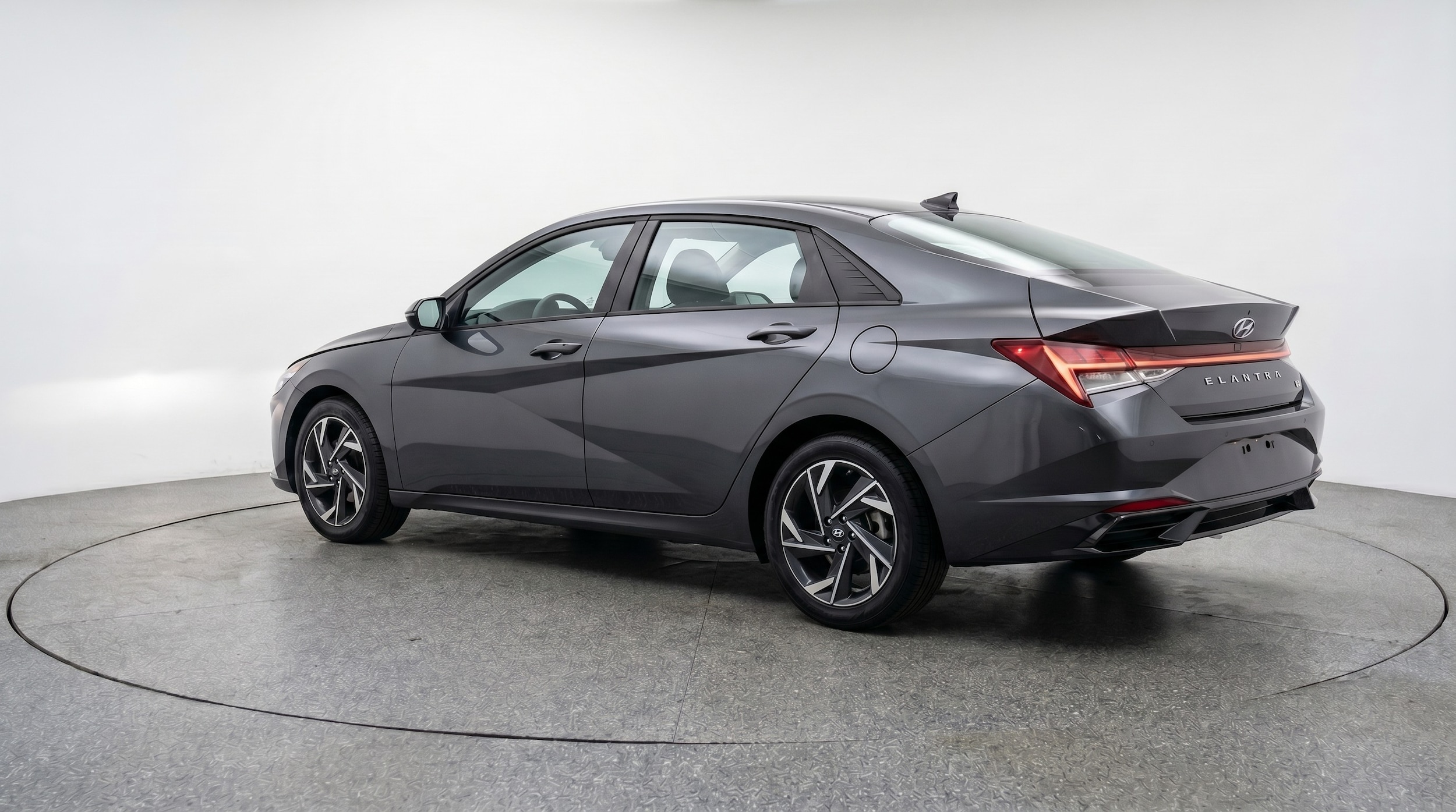 Thumbnail: 2025 Hyundai Elantra - 5