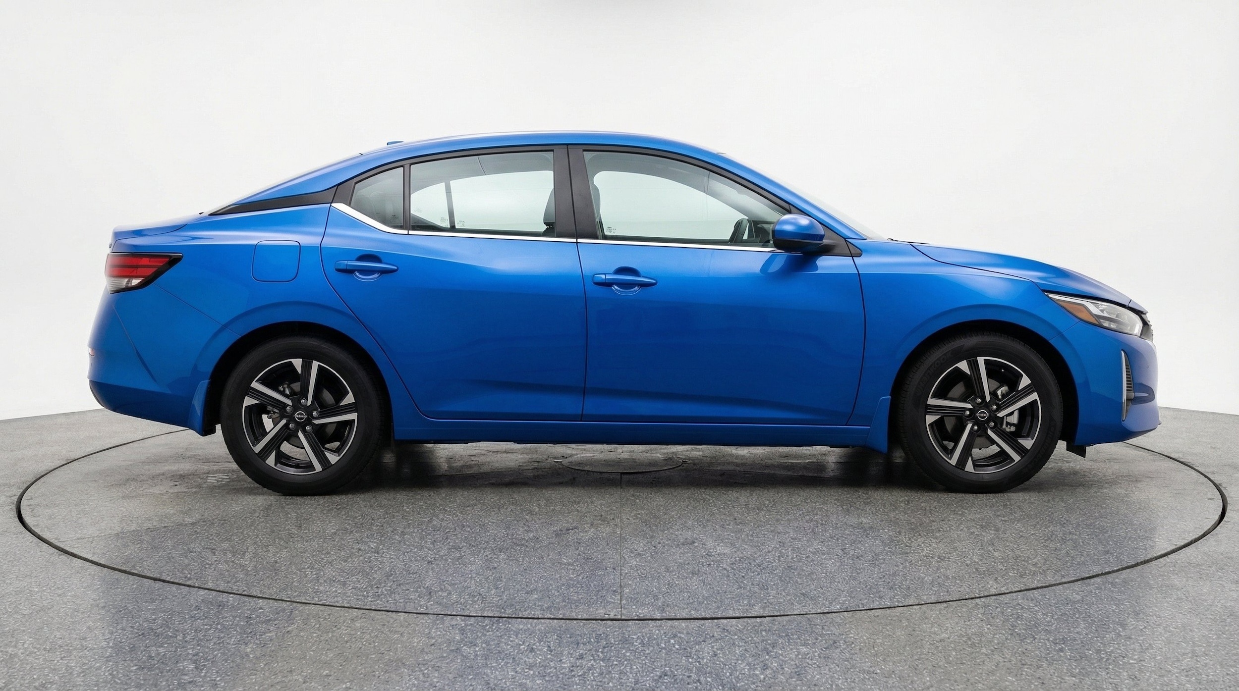 Thumbnail: 2025 Nissan Sentra - 11