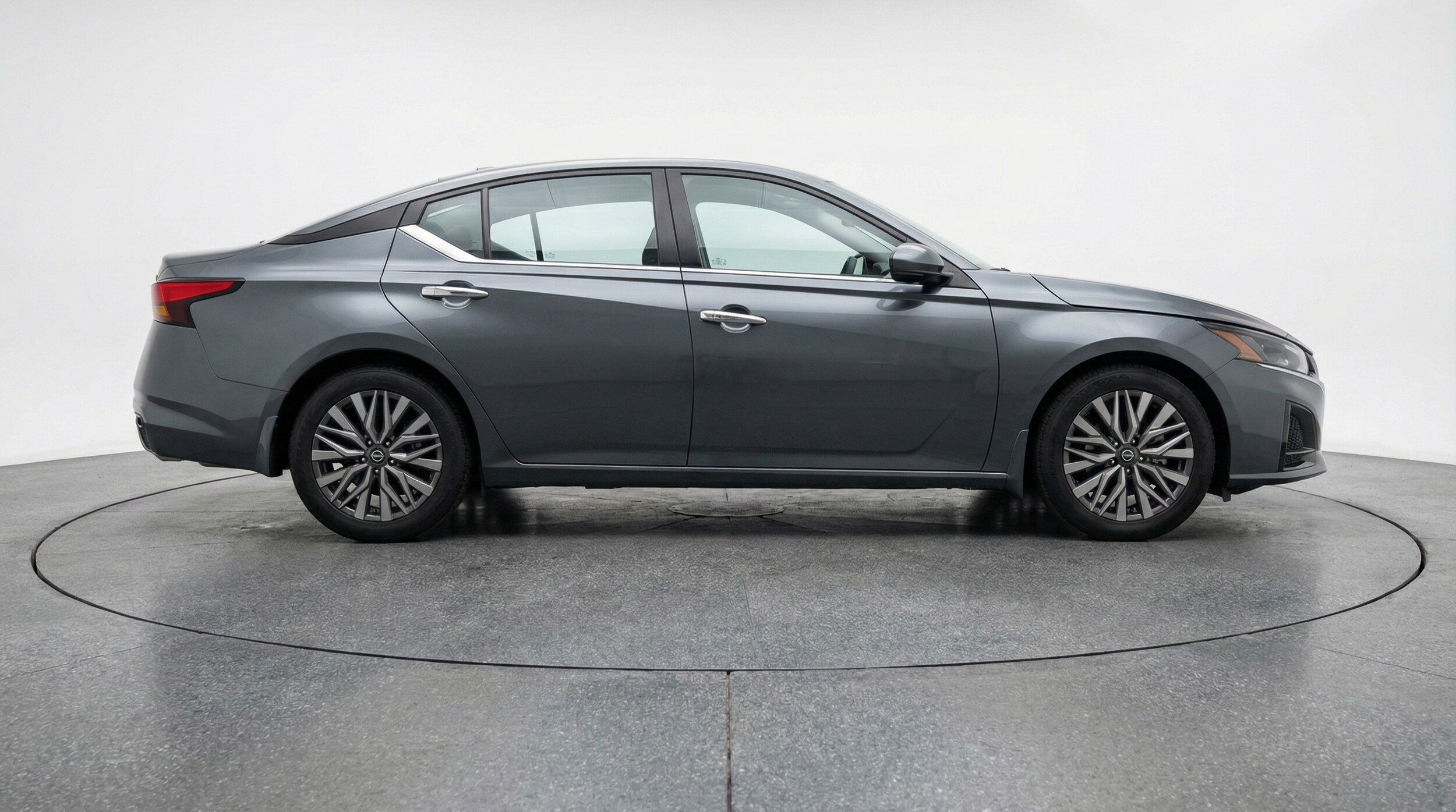 Thumbnail: 2025 Nissan Altima - 8