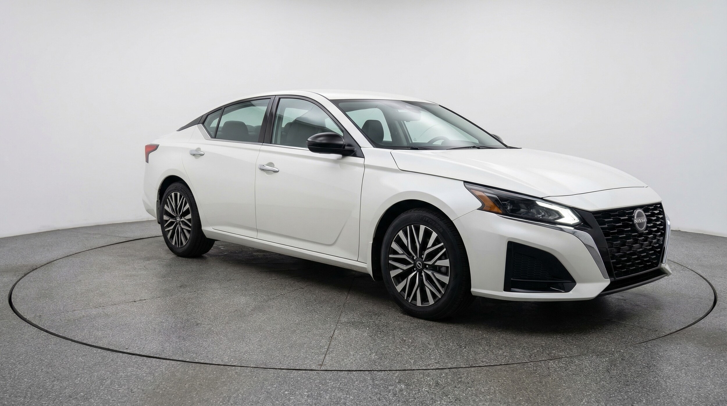 Thumbnail: 2025 Nissan Altima - 1