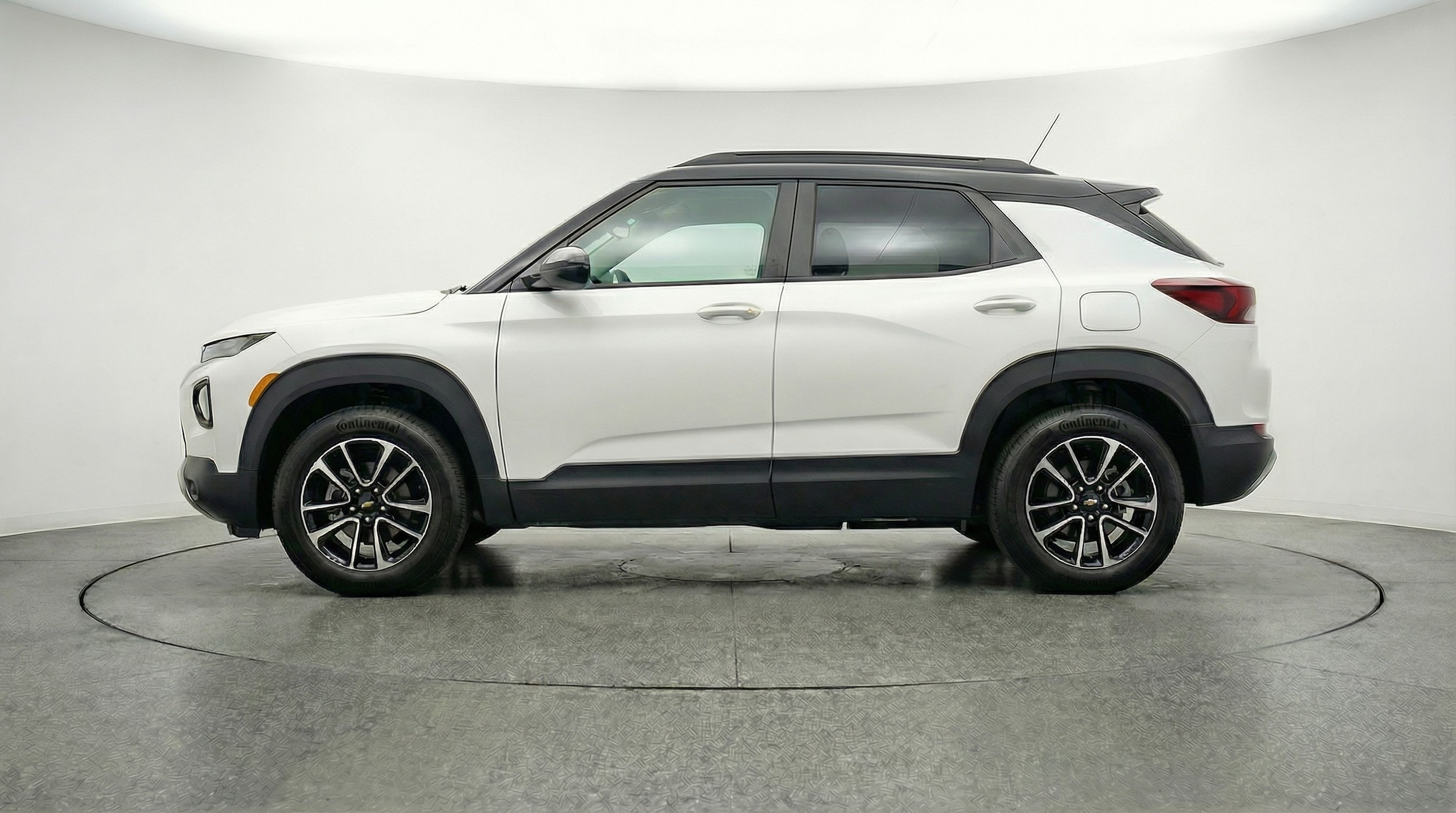 Thumbnail: 2025 Chevrolet TrailBlazer - 4