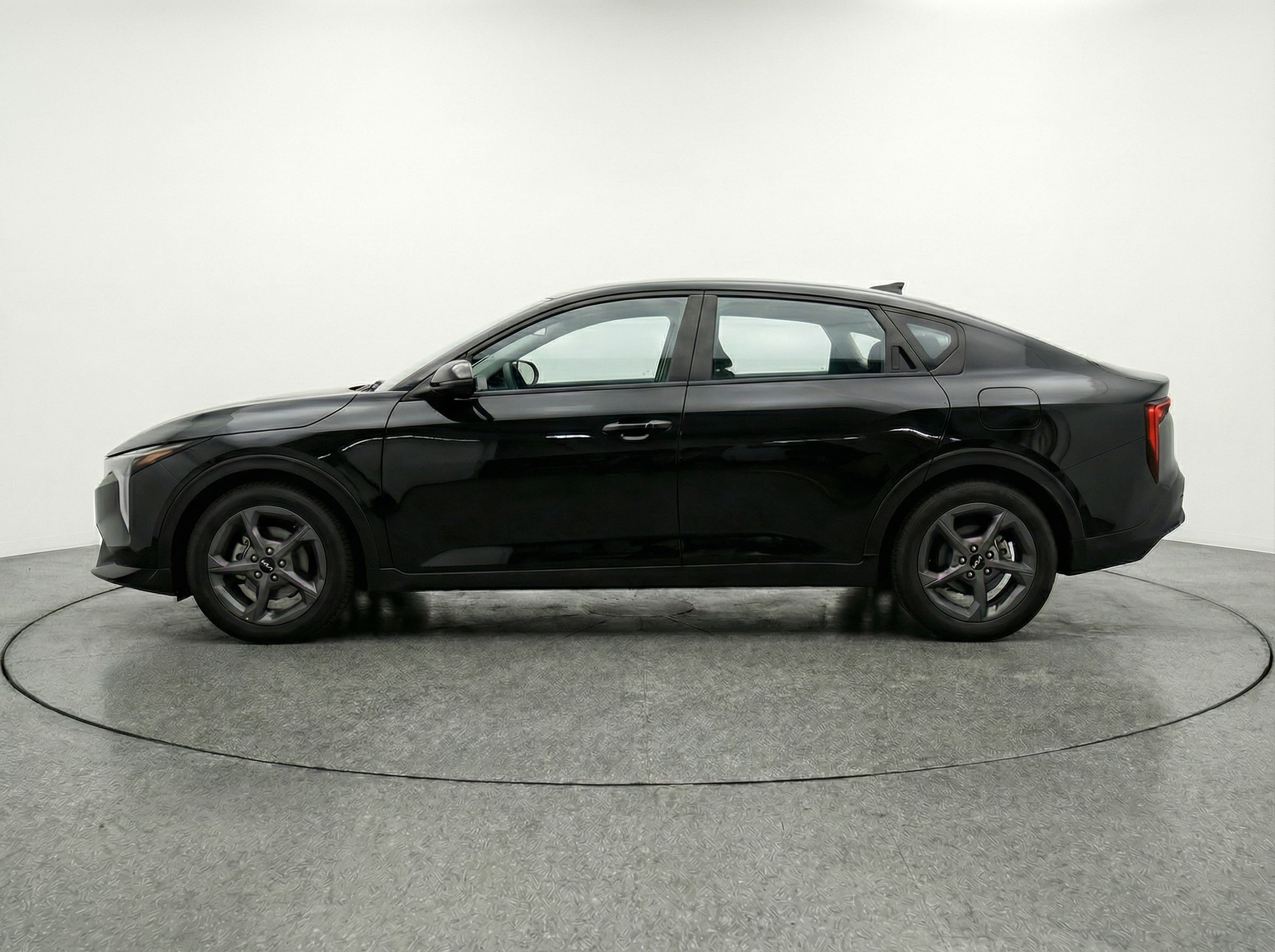 Thumbnail: 2025 Kia K4 - 4