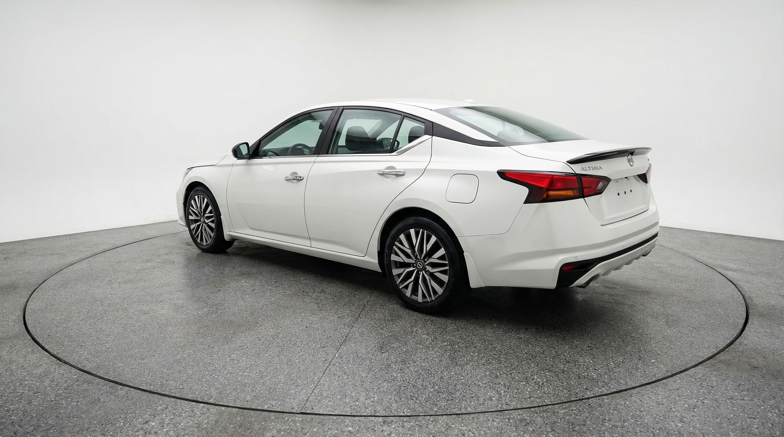 Thumbnail: 2025 Nissan Altima - 5