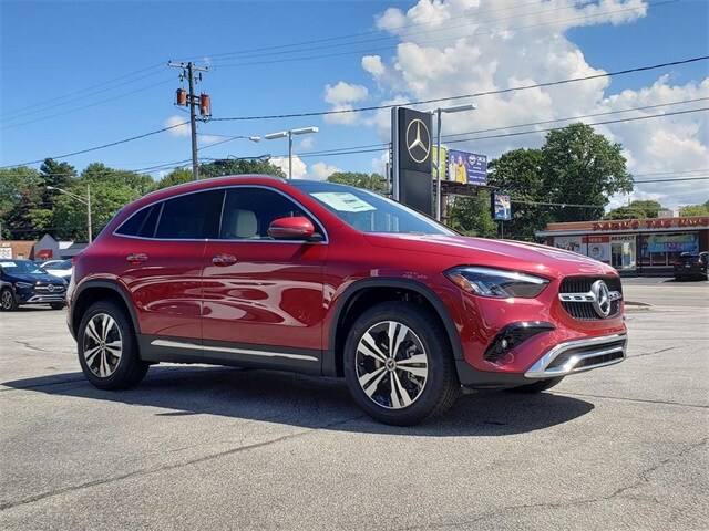 2026 Mercedes Benz GLA 250 4MATIC photo 3